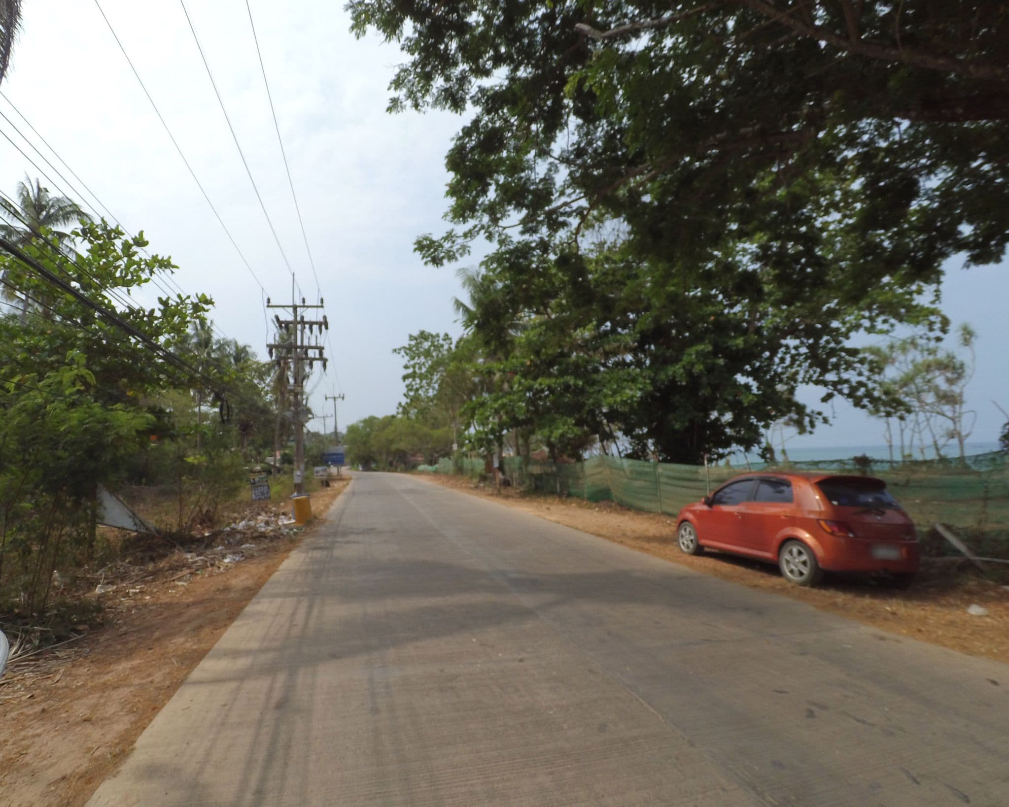 Street view near Lanta Roundhouse, Ko Lanta — © soesoe (CC BY-SA · Mapillary)