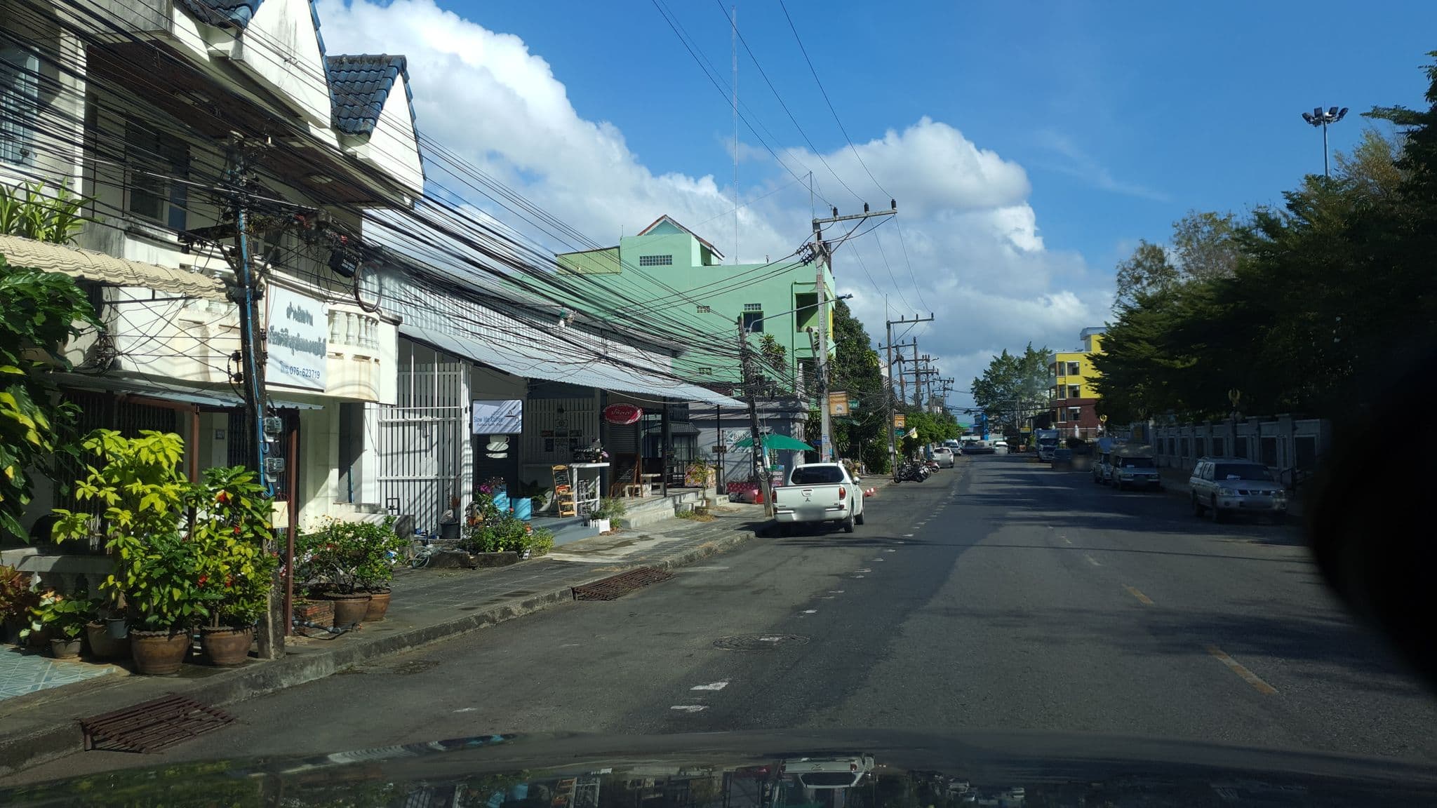 Street view near Padma Guest House, Krabi — © jrcarlsen (CC BY-SA · Mapillary)