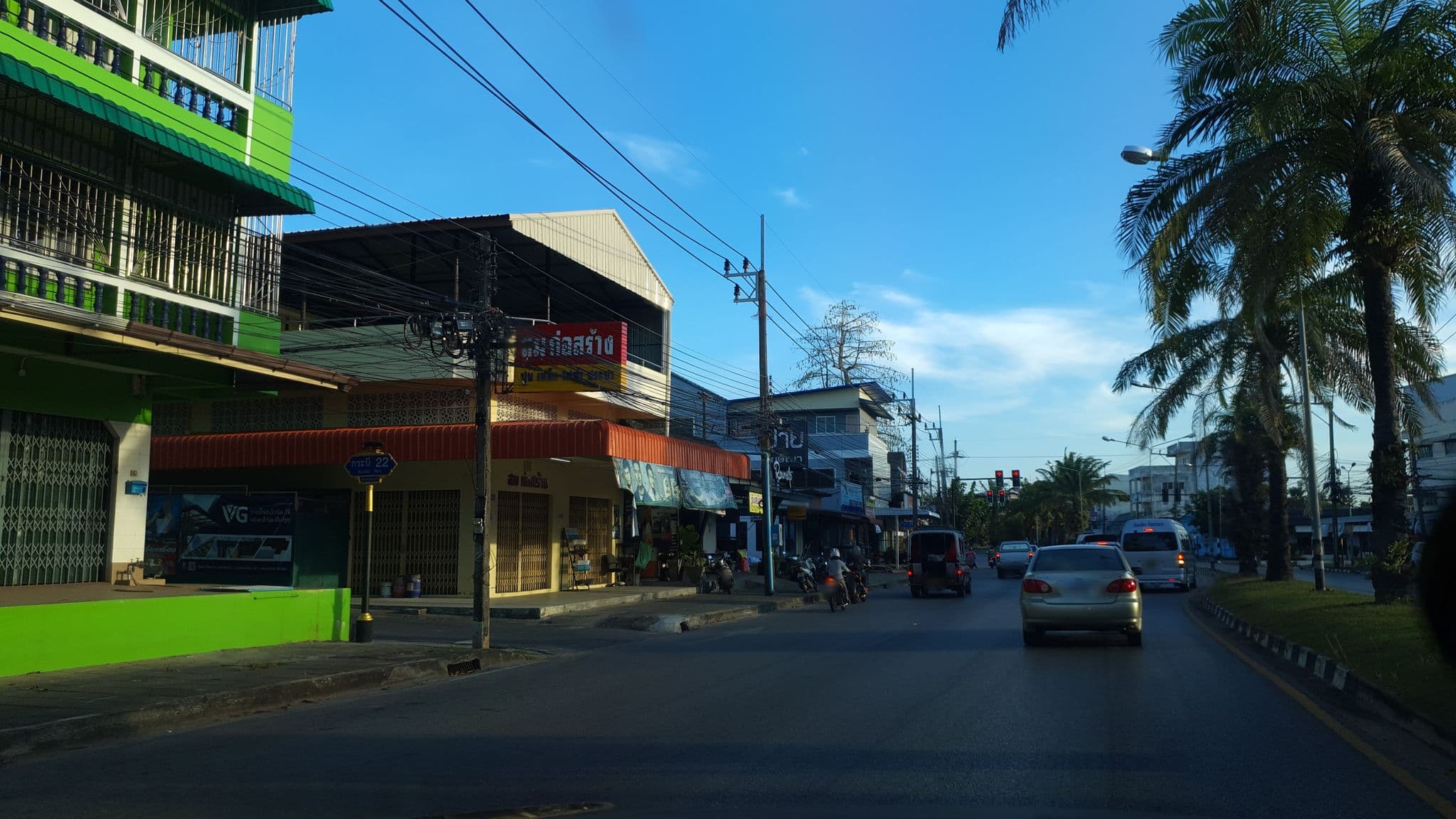 Street view near Al-Barakat Palace, Krabi — © jrcarlsen (CC BY-SA · Mapillary)