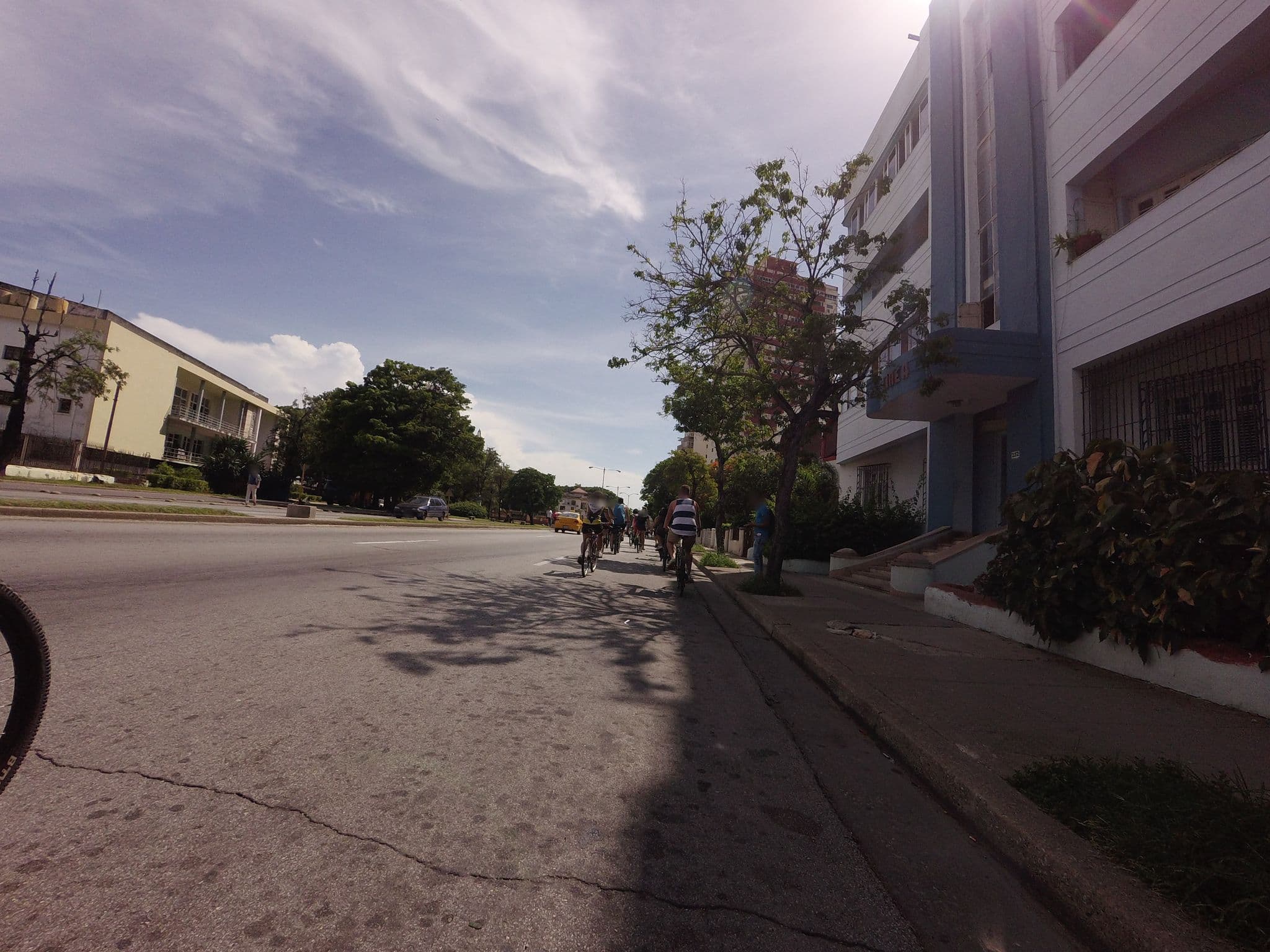 Street view near Casacubita Adela y Cari, Vedado