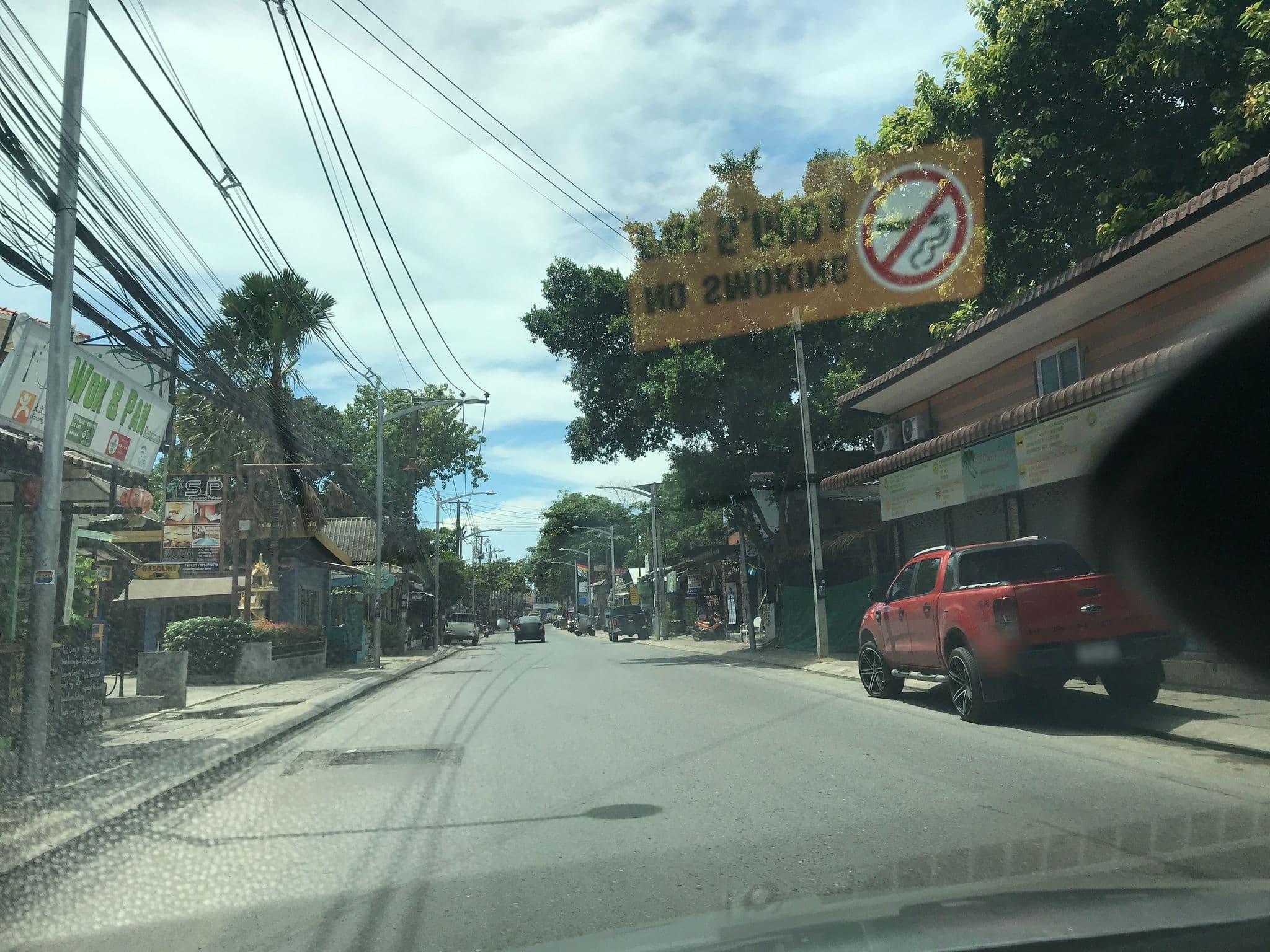 Street view near SP chaweng palace, Ko Samui — © kchere16 (CC BY-SA · Mapillary)