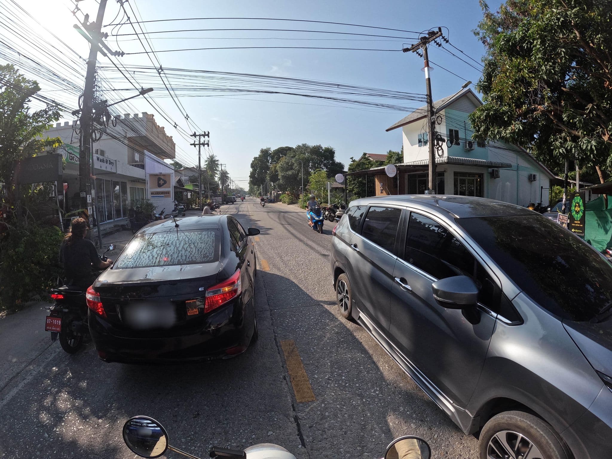 Street view near Baantalay, Ko Pha Ngan — © lucomsky (CC BY-SA · Mapillary)