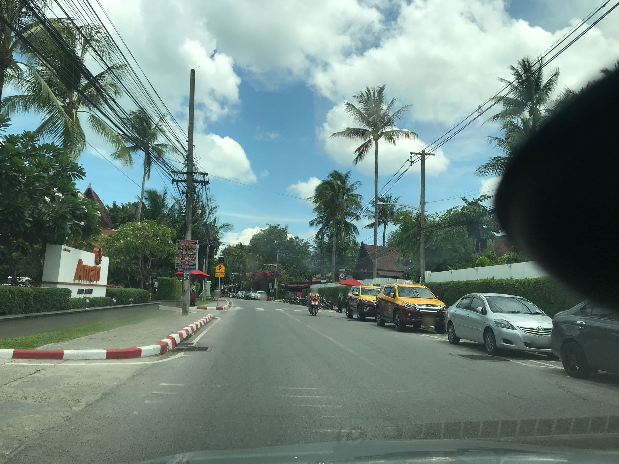 Street view near Discovery Dive Center, Ko Samui — © kchere16 (CC BY-SA · Mapillary)