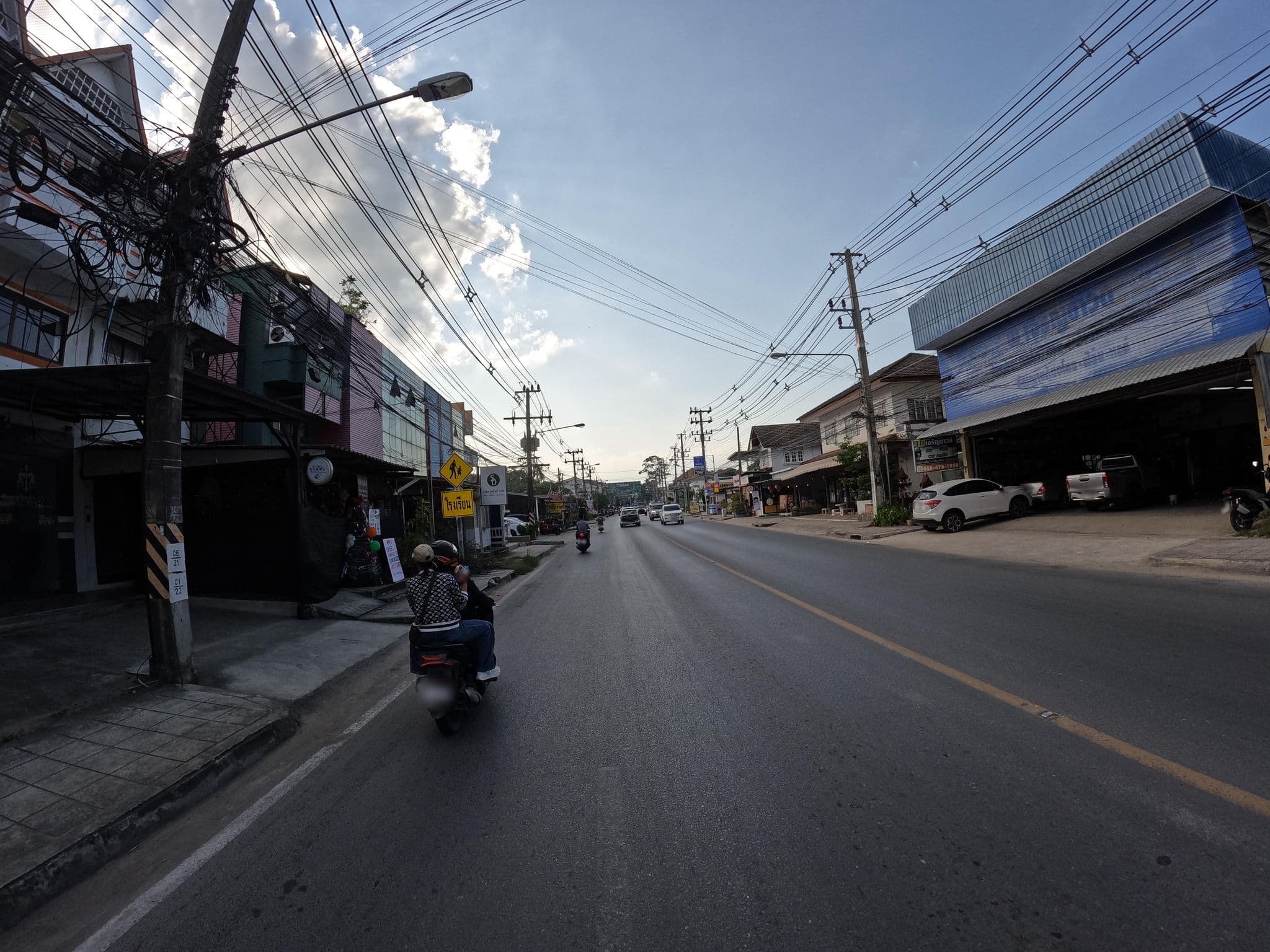 Street view near Nine Hostel, Ko Samui — © lucomsky (CC BY-SA · Mapillary)