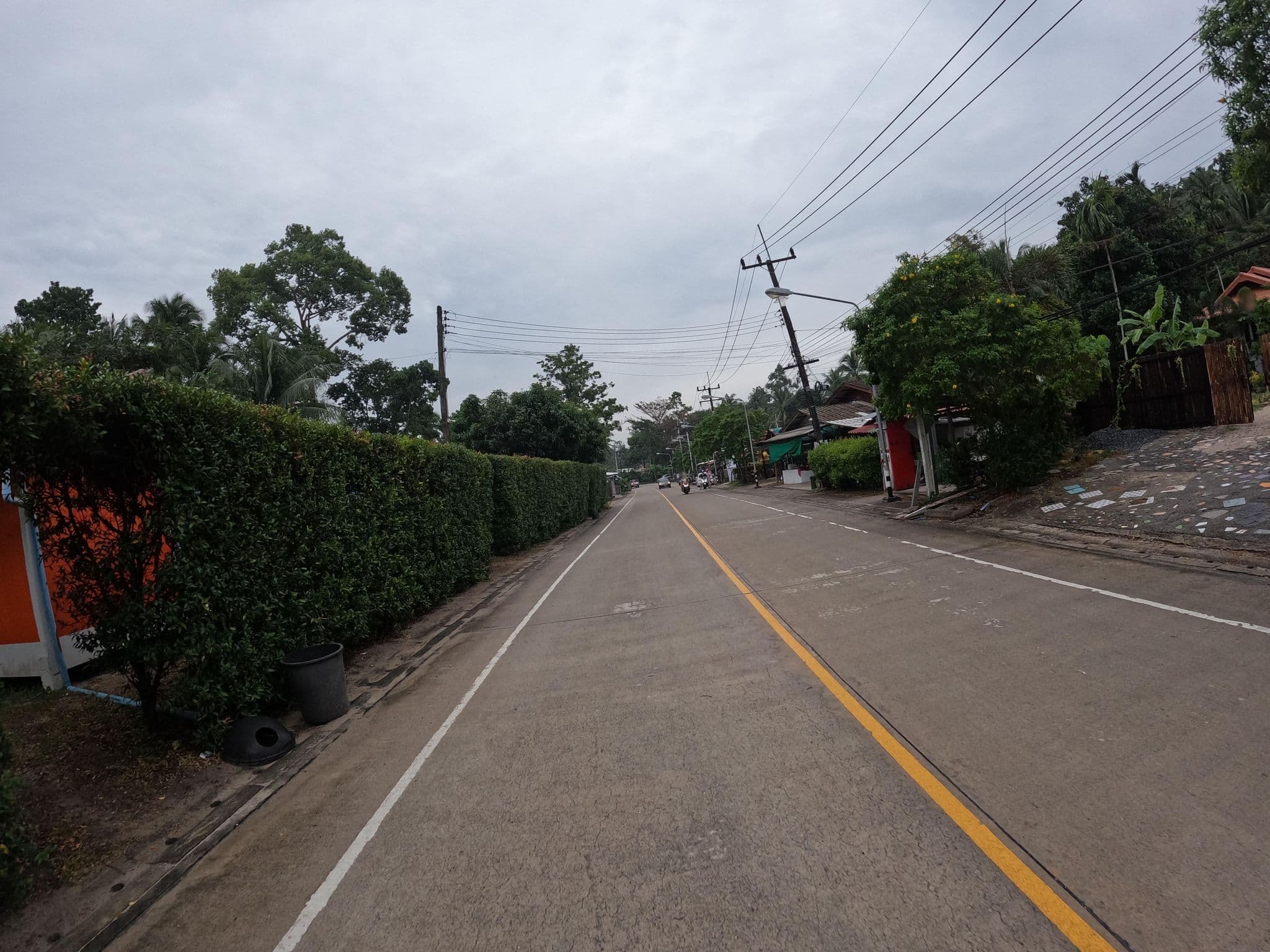 Street view near Swiss challet, Ko Pha Ngan — © lucomsky (CC BY-SA · Mapillary)