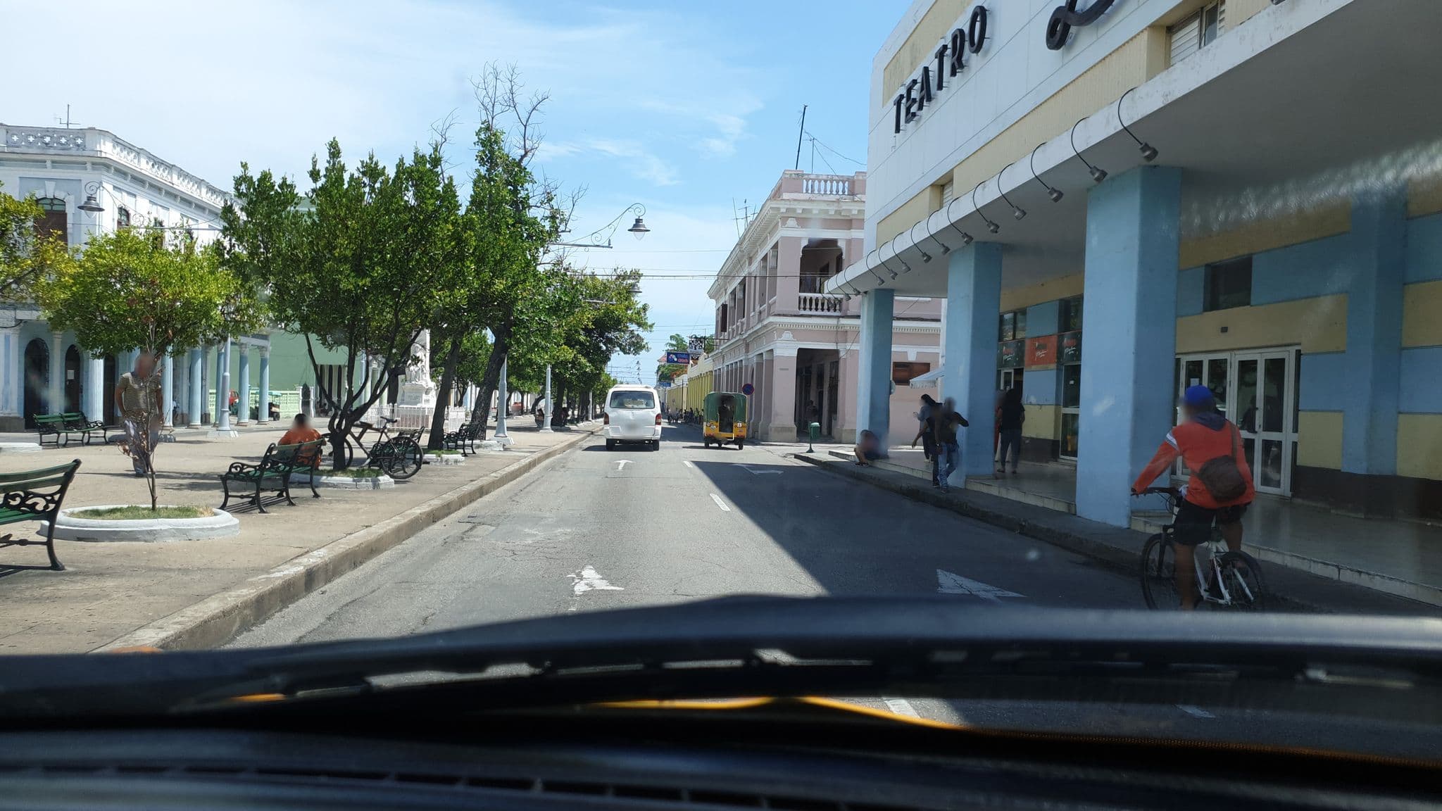 Street view near Casa Judith, Cienfuegos
