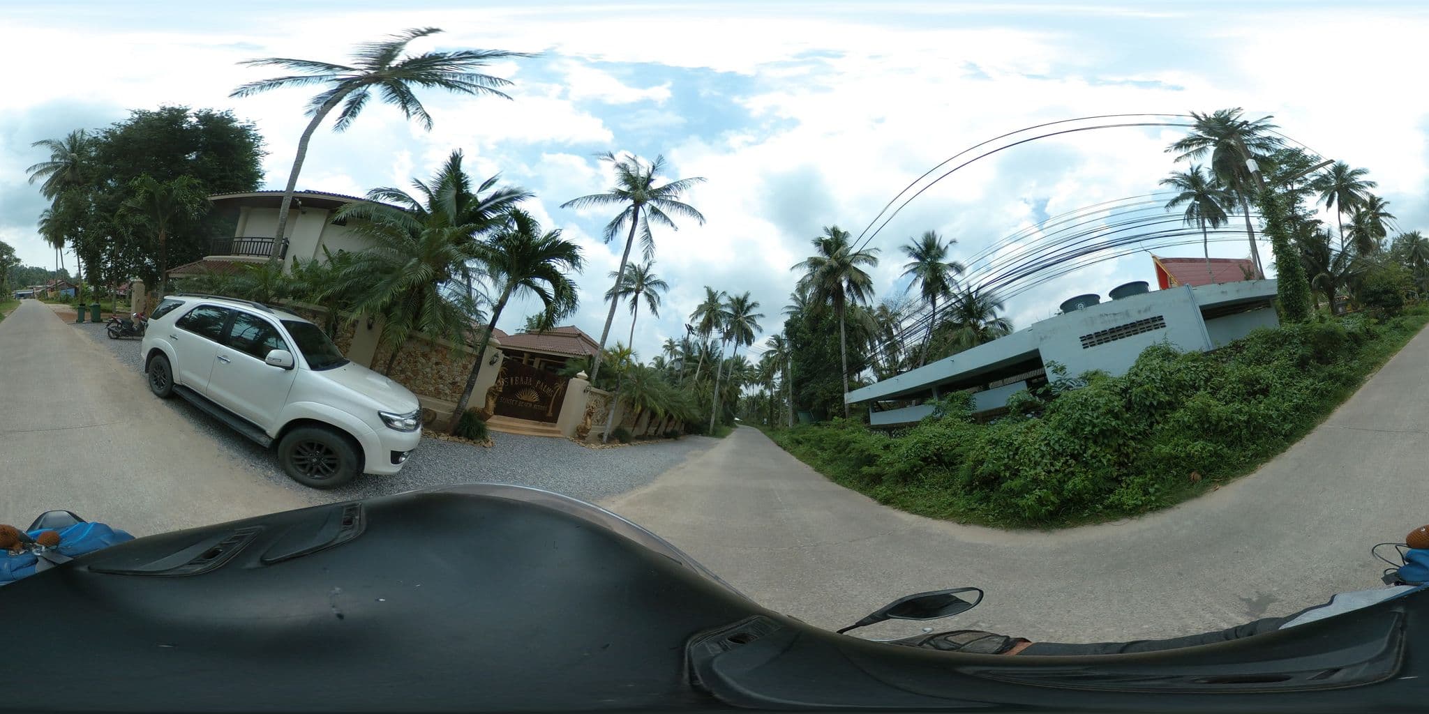 Street view near Sibaja Palms Sunset Beach Resort, Ko Samui — © garok (CC BY-SA · Mapillary)