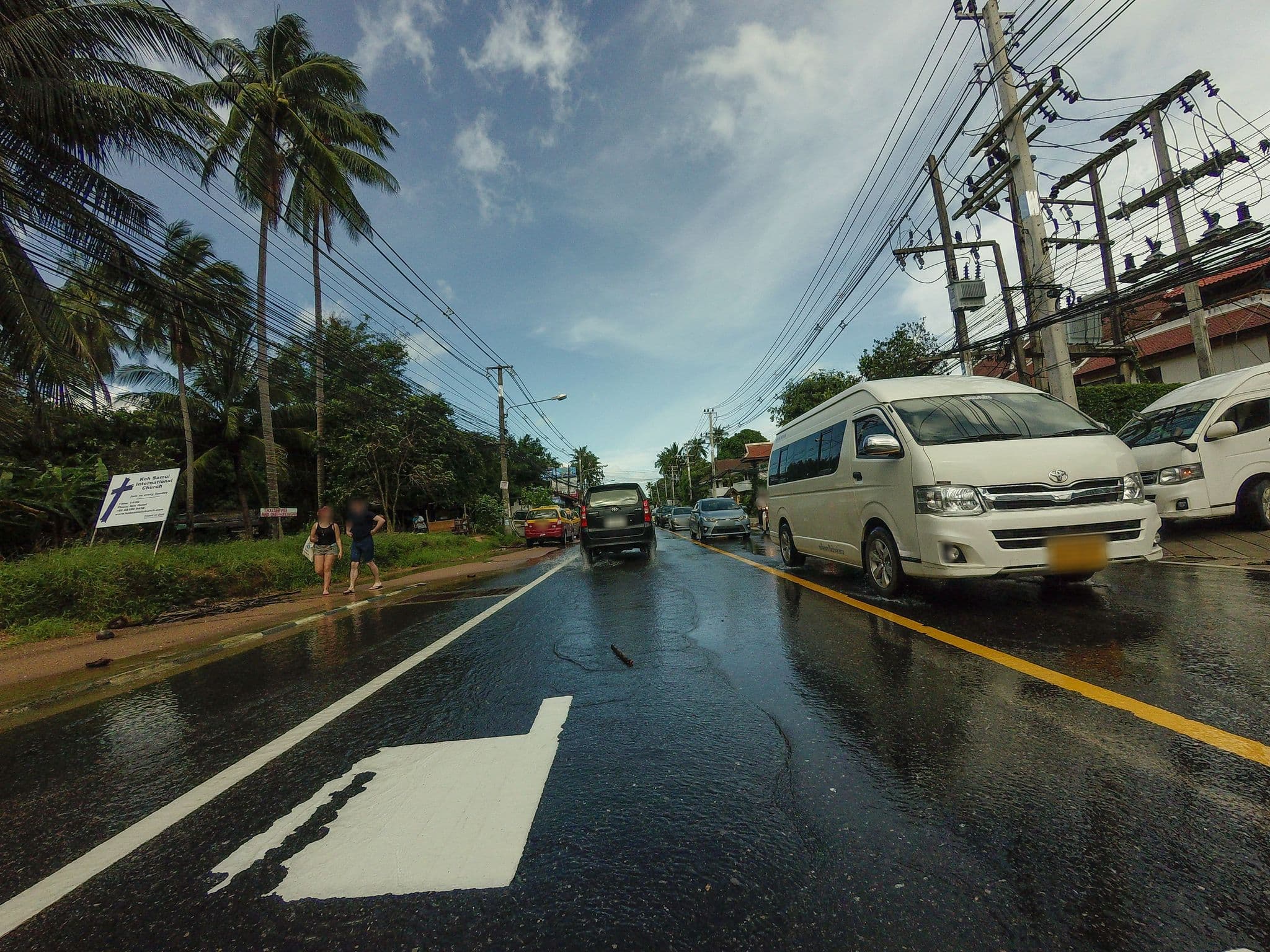 Street view near ห้อง 1305 โรงแรมไอบิส สมุย, Ko Samui — © esario (CC BY-SA · Mapillary)