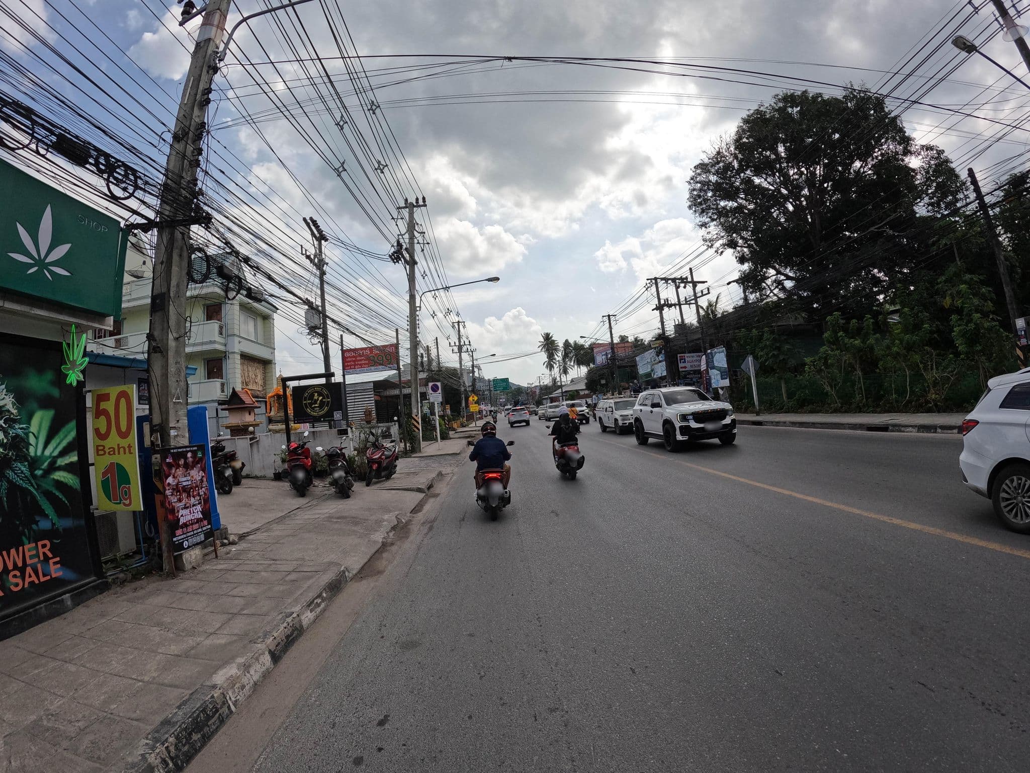 Street view near Dollar Resort Samui, Ko Samui — © lucomsky (CC BY-SA · Mapillary)