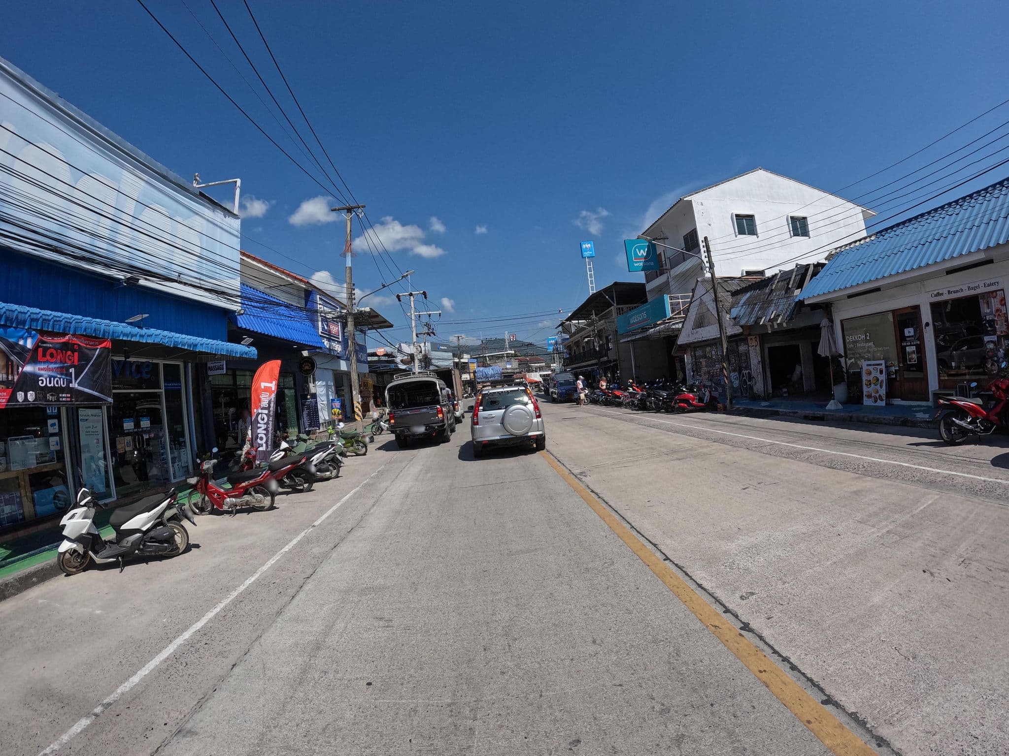 Street view near วังน้ำขาว  เกสท์เฮาท์  เกาะพงัน, Ko Pha Ngan — © lucomsky (CC BY-SA · Mapillary)