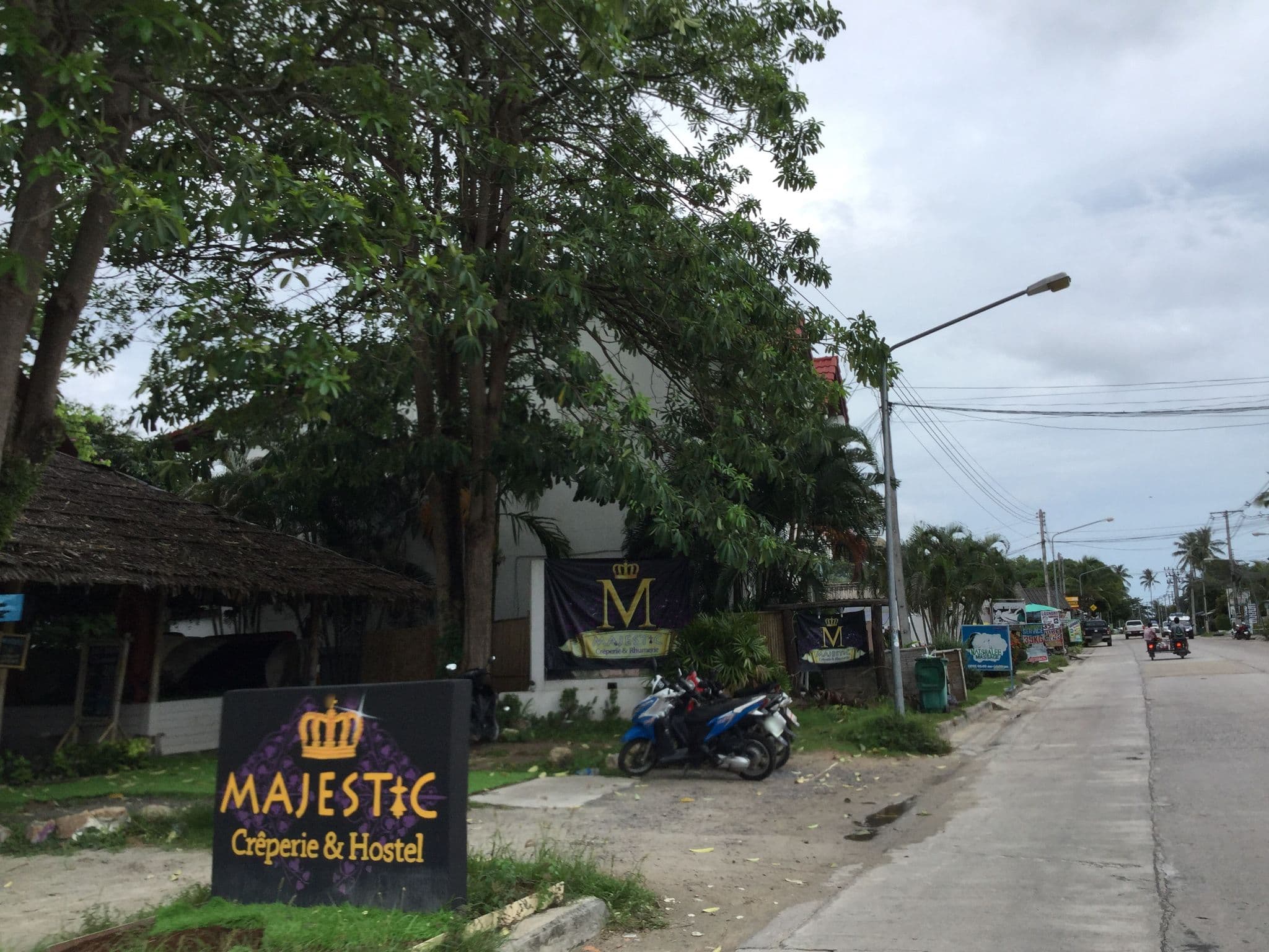 Street view near Blue Dream hostel, Ko Pha Ngan — © mapconcierge (CC BY-SA · Mapillary)