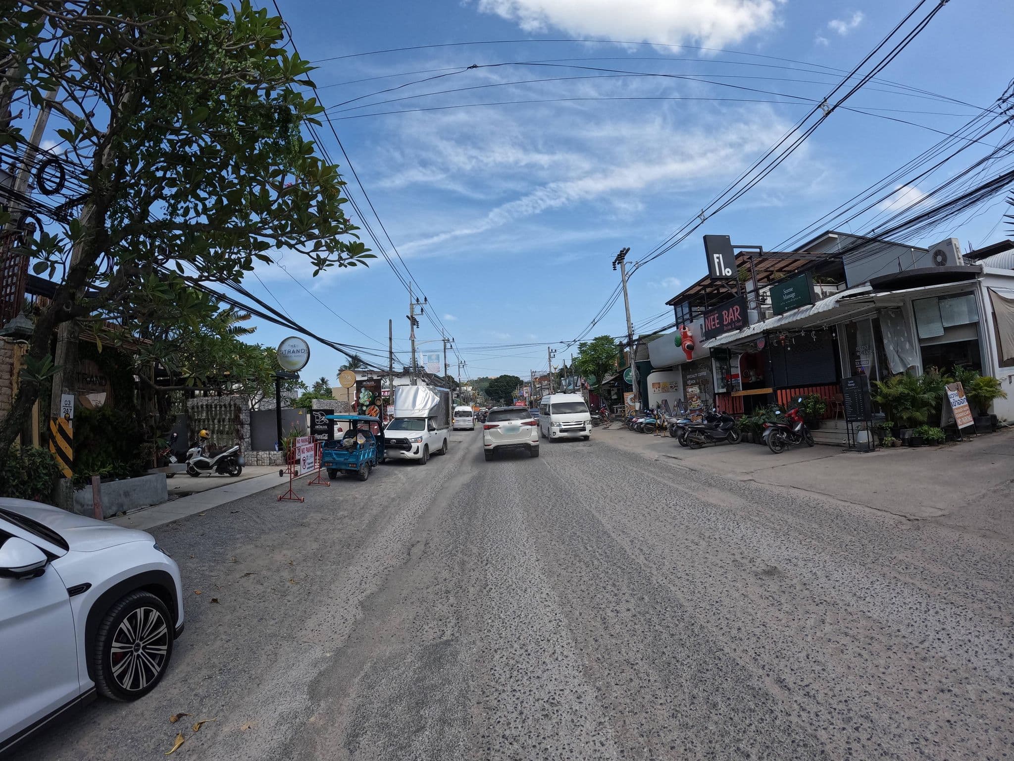 Street view near Casa Luna, Ko Samui — © lucomsky (CC BY-SA · Mapillary)