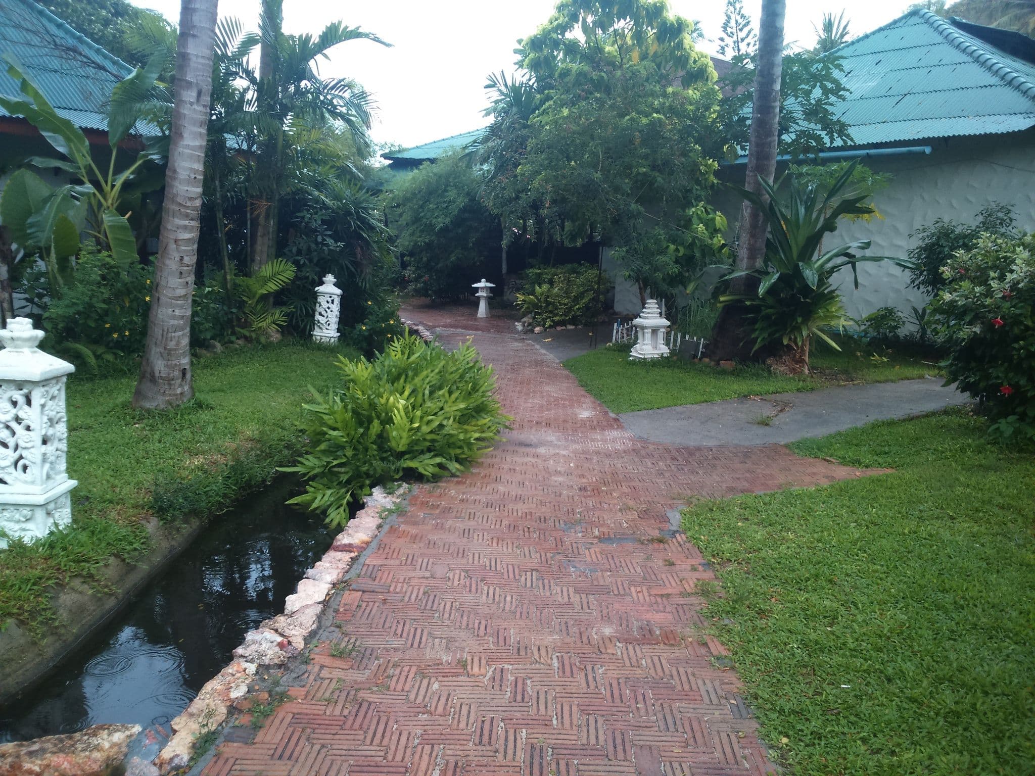 Street view near Samui Yacht Club Resort, Ko Samui — © carstenfriedrichsen (CC BY-SA · Mapillary)