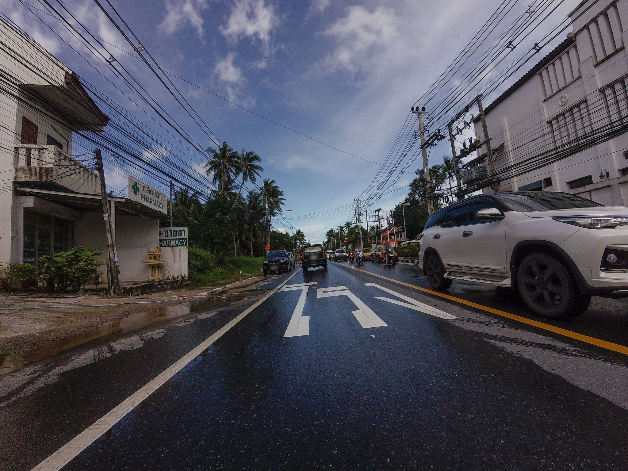 Street view near ห้อง 5307 Ibis Hotels, Ko Samui — © esario (CC BY-SA · Mapillary)
