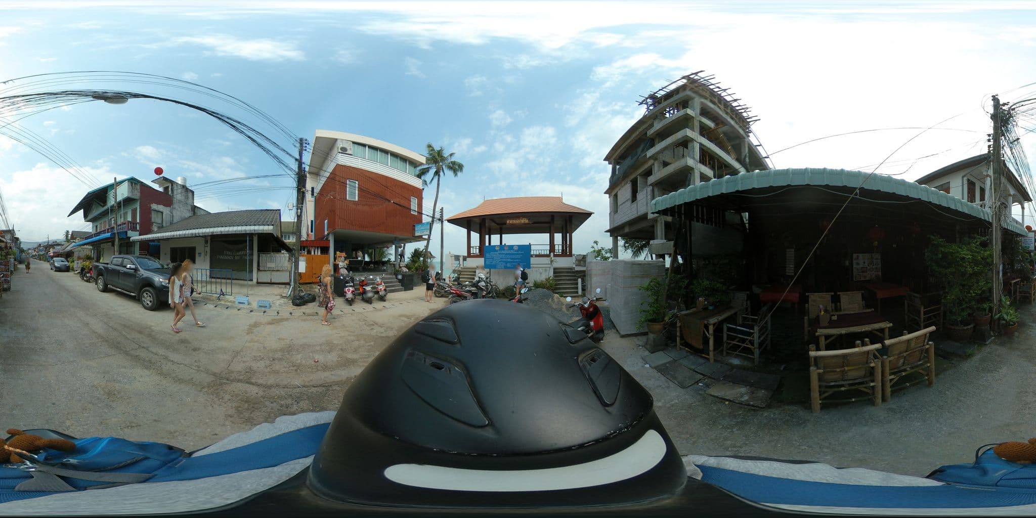 Street view near See Daeng Bungalow, Ko Samui — © garok (CC BY-SA · Mapillary)