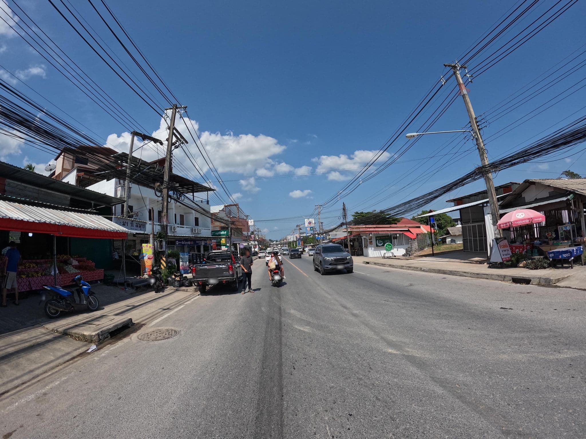 Street view near Goh Guesthouse, Ko Samui — © lucomsky (CC BY-SA · Mapillary)
