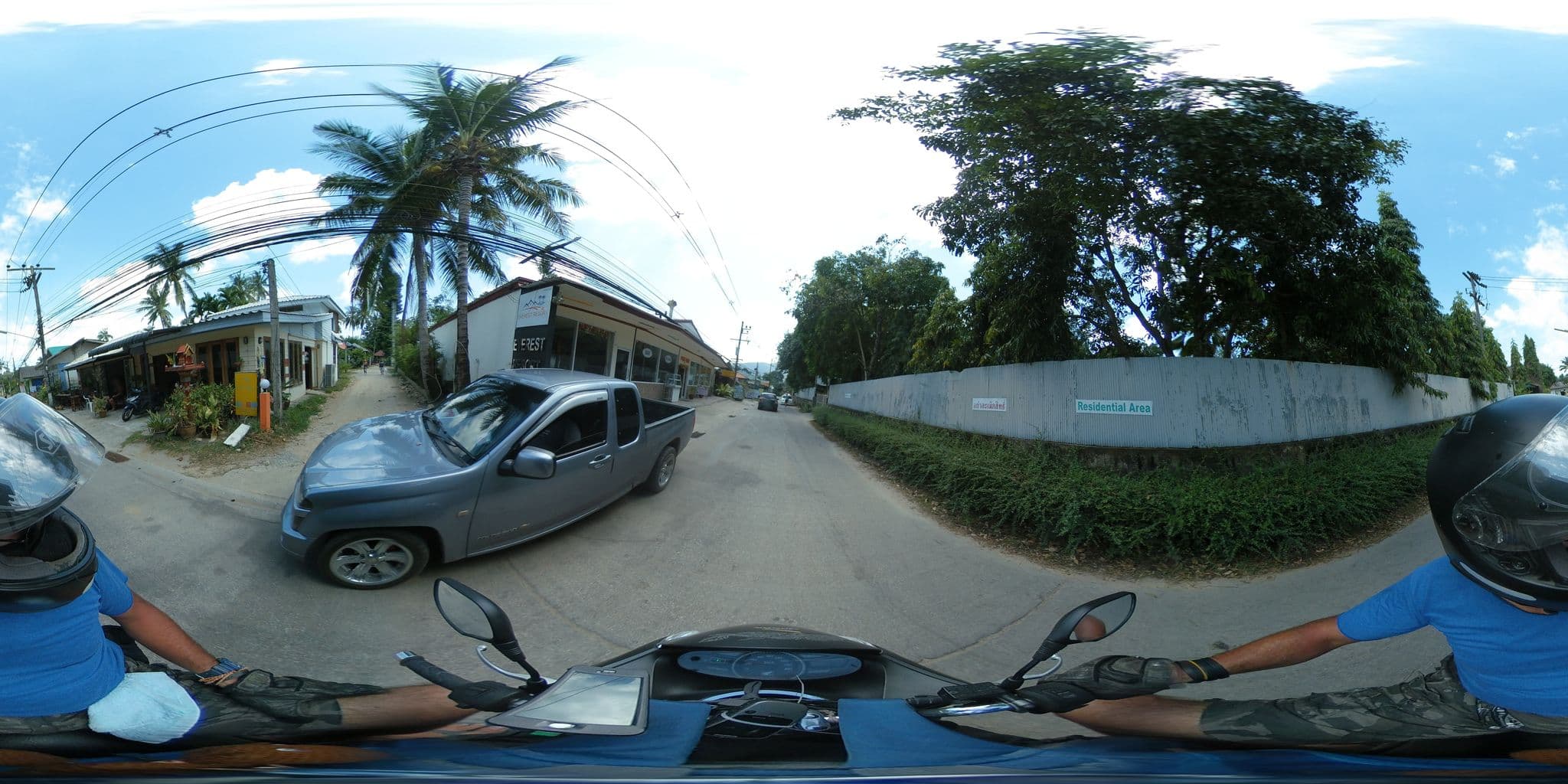 Street view near Suan Tong Bungalows, Ko Samui — © garok (CC BY-SA · Mapillary)