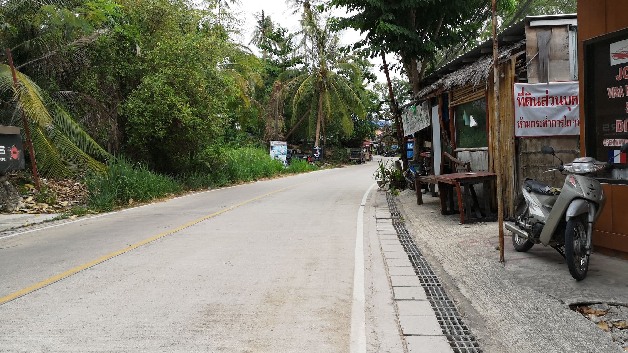 Street view near Czone Hostel, Koh Tao — © lebocal (CC BY-SA · Mapillary)