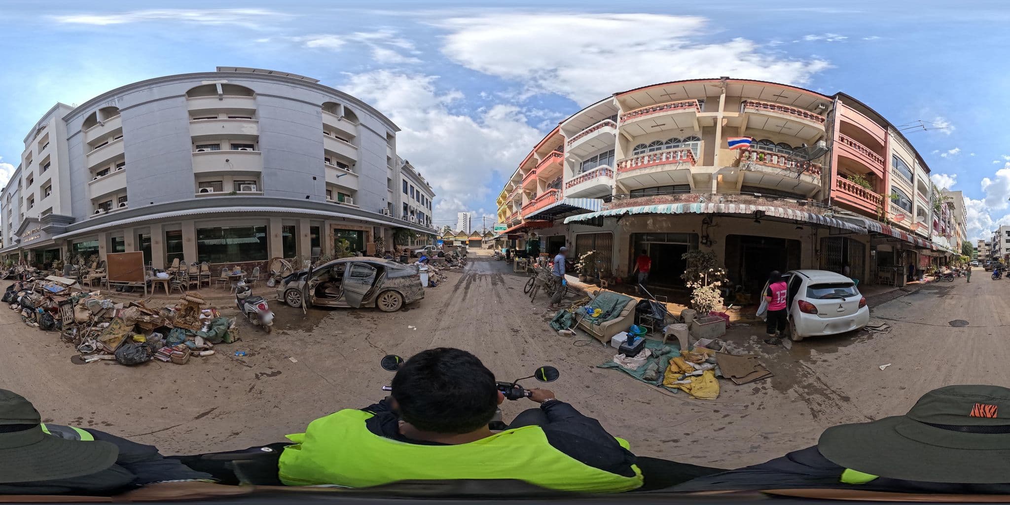 Street view near โรงแรมหาดใหญ่เมอร์ลิน, Hat Yai — © PMU-B (CC BY-SA · Mapillary)