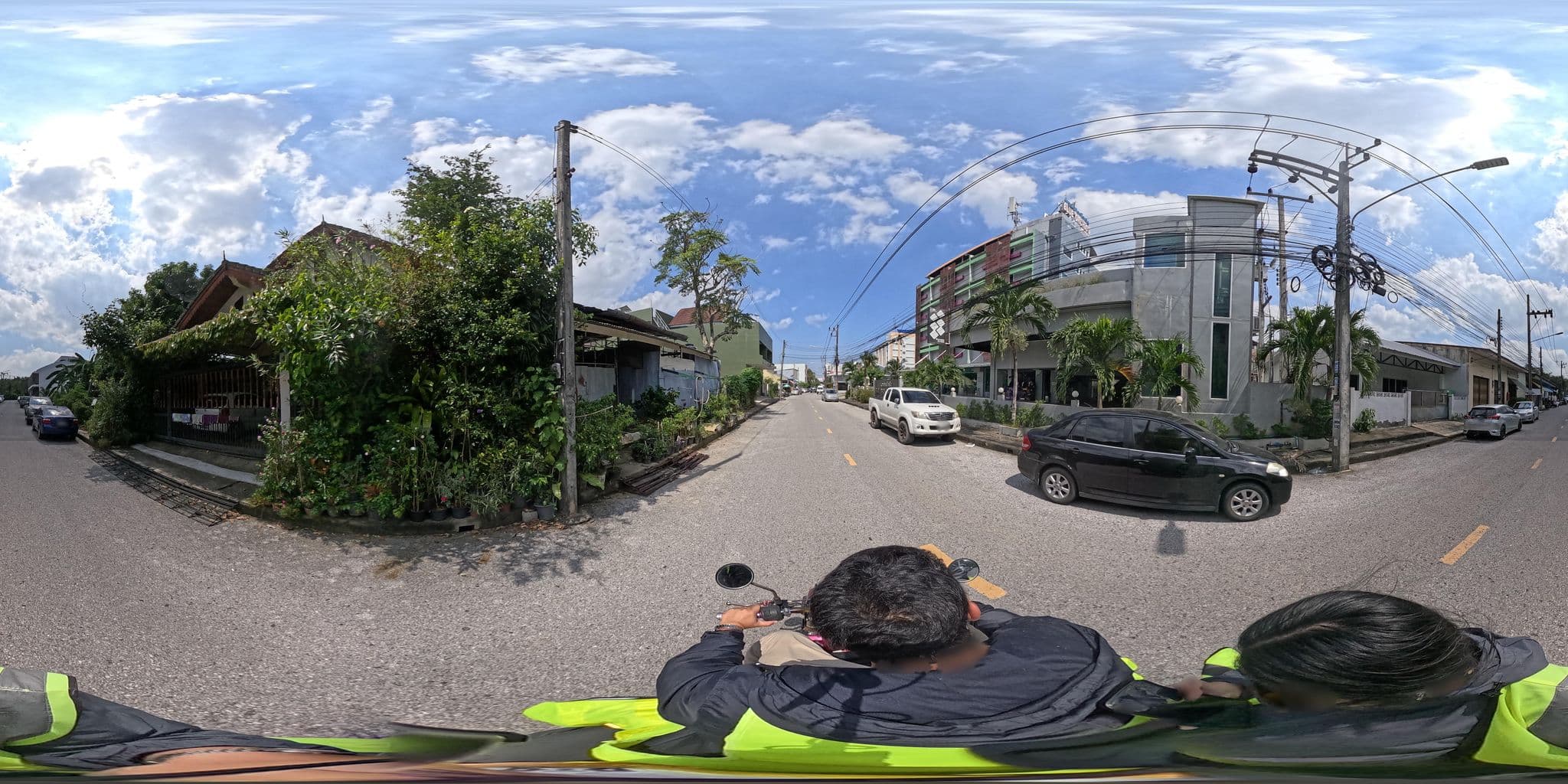 Street view near ท็อปบัณฑิต(หอพักนักศึกษาหญิง), Hat Yai — © PMU-B (CC BY-SA · Mapillary)