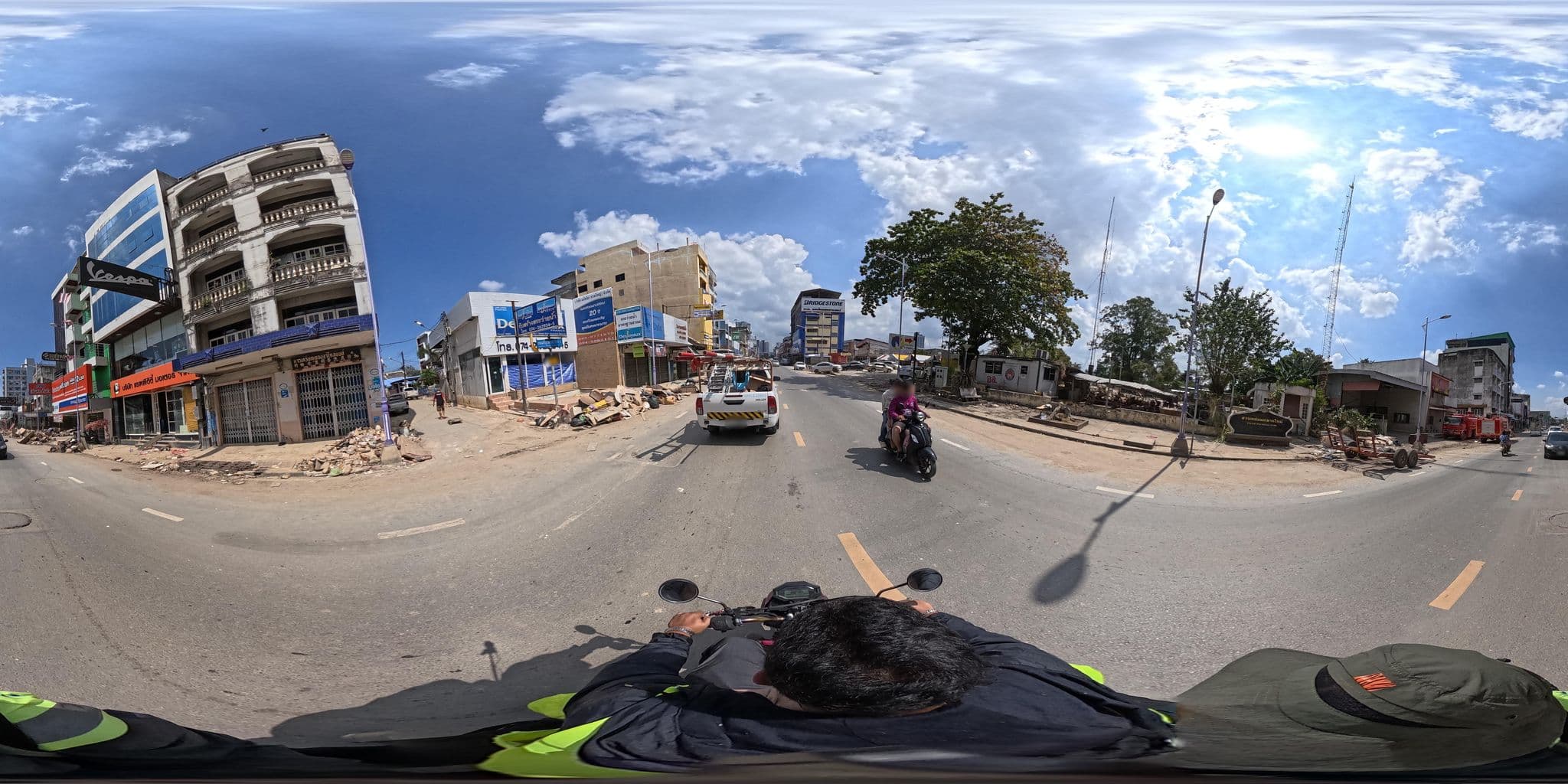 Street view near โรงแรมสิงห์ โกลเด้นเพลส, Hat Yai — © PMU-B (CC BY-SA · Mapillary)