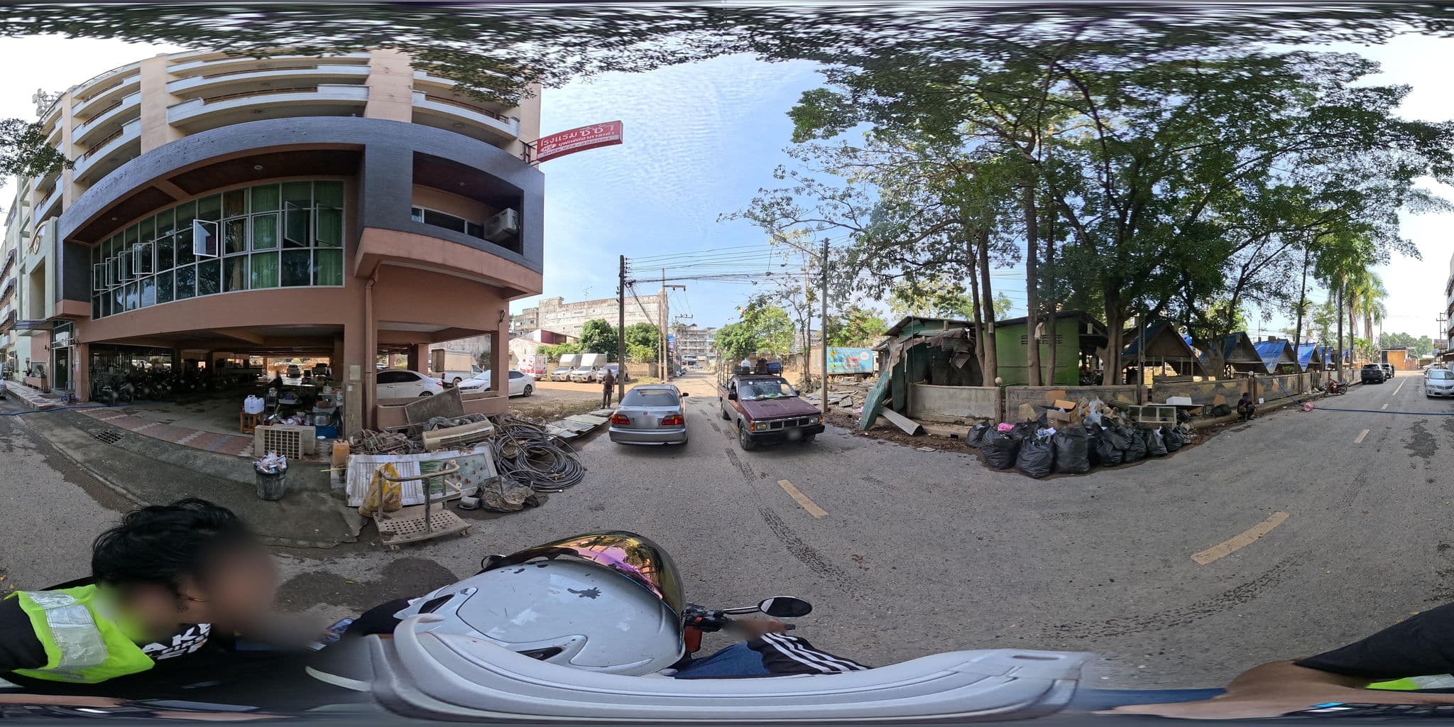 Street view near Sripinunt Hotel, Hat Yai — © PMU-B (CC BY-SA · Mapillary)
