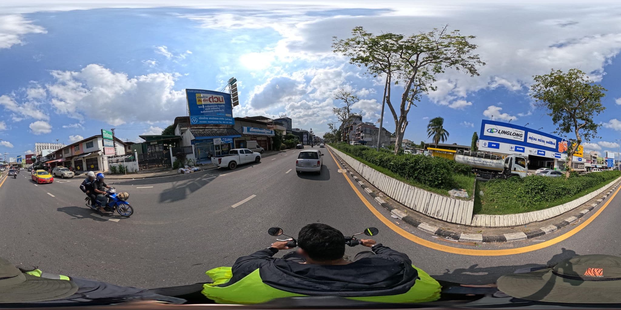 Street view near Burisriphu Hoter, Hat Yai — © PMU-B (CC BY-SA · Mapillary)