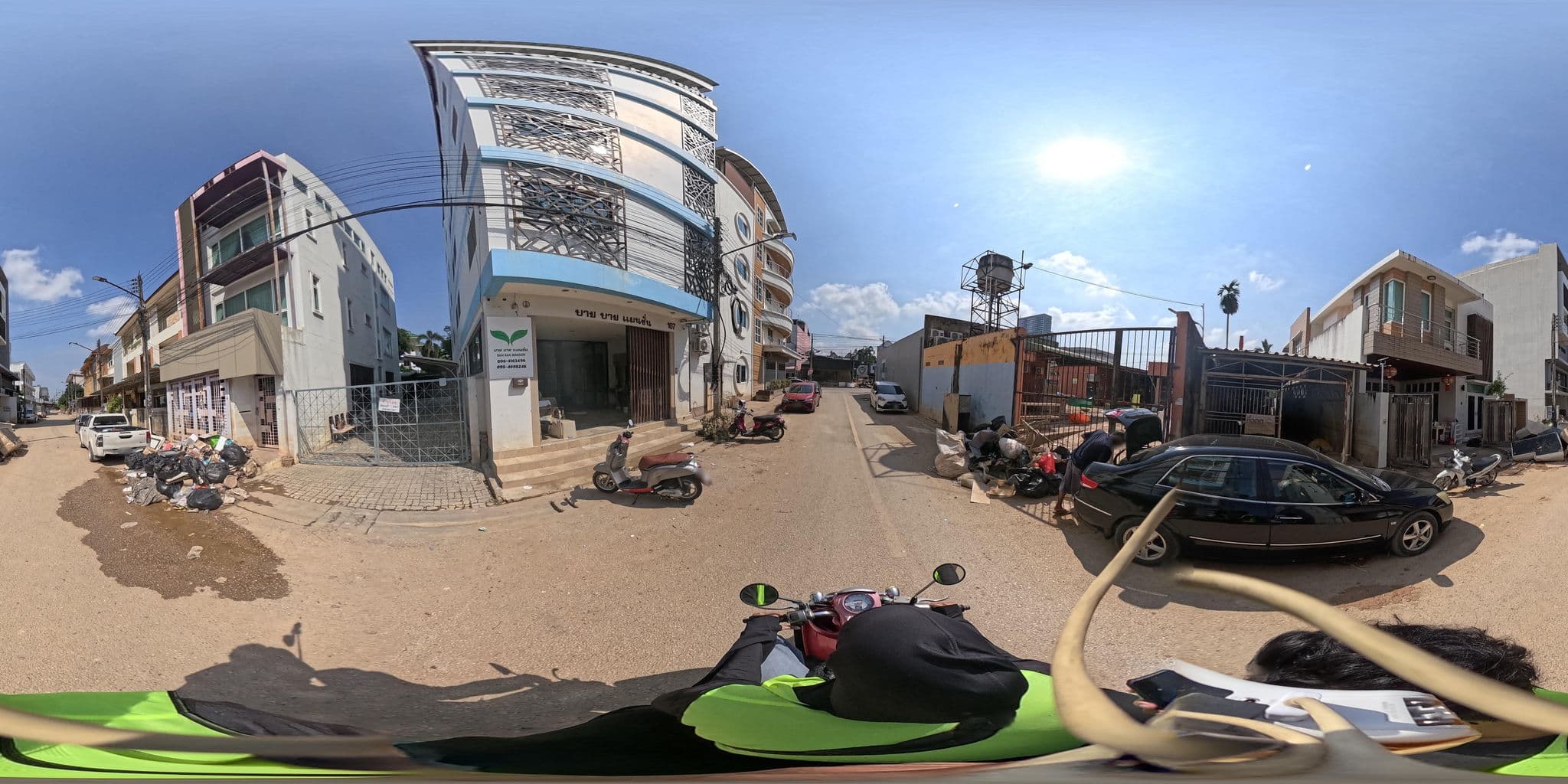 Street view near Bye Bye Mansion || บาย บาย แมนชั่น, Hat Yai — © PMU-B (CC BY-SA · Mapillary)