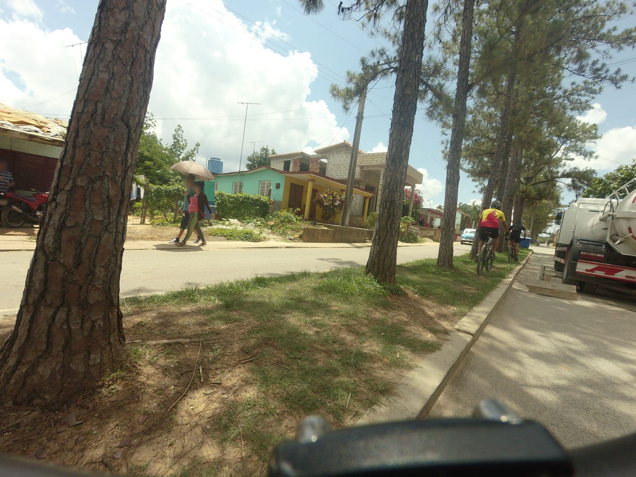 Street view near Villa Orquídea, Viñales — © havana (CC BY-SA · Mapillary)