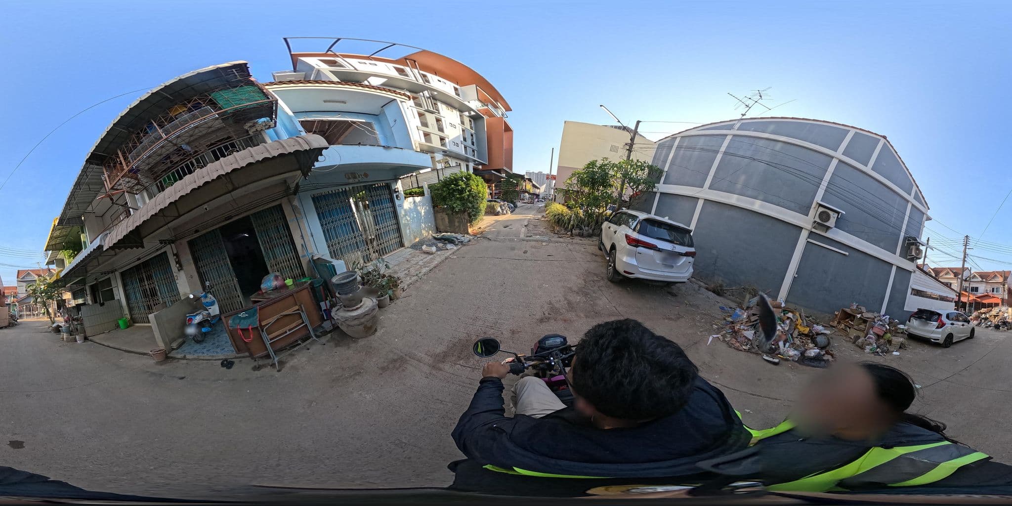 Street view near The Vita Plus Hotel, Hat Yai — © PMU-B (CC BY-SA · Mapillary)