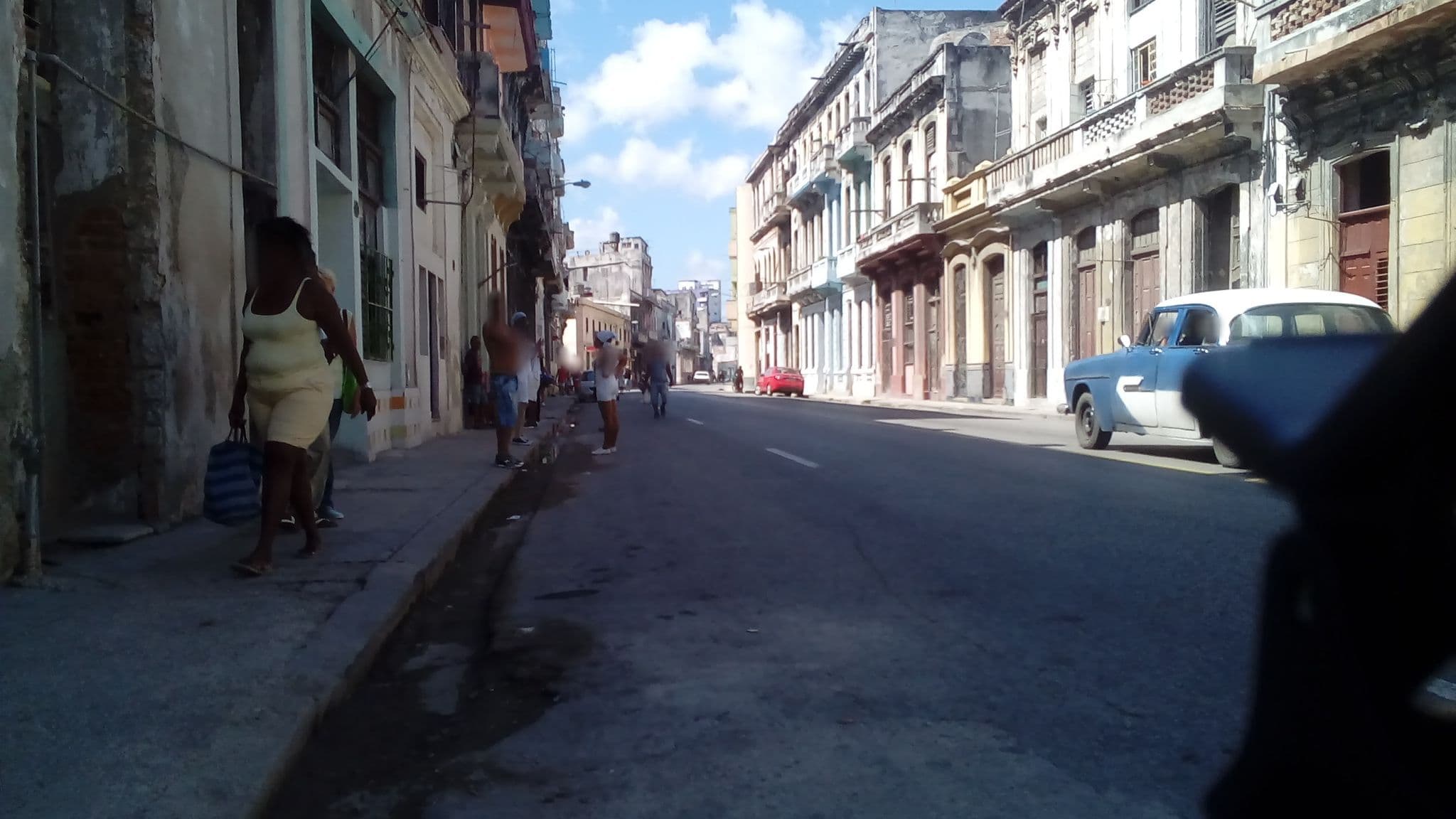 Street view near Hostal Don Domingo, Centro Habana