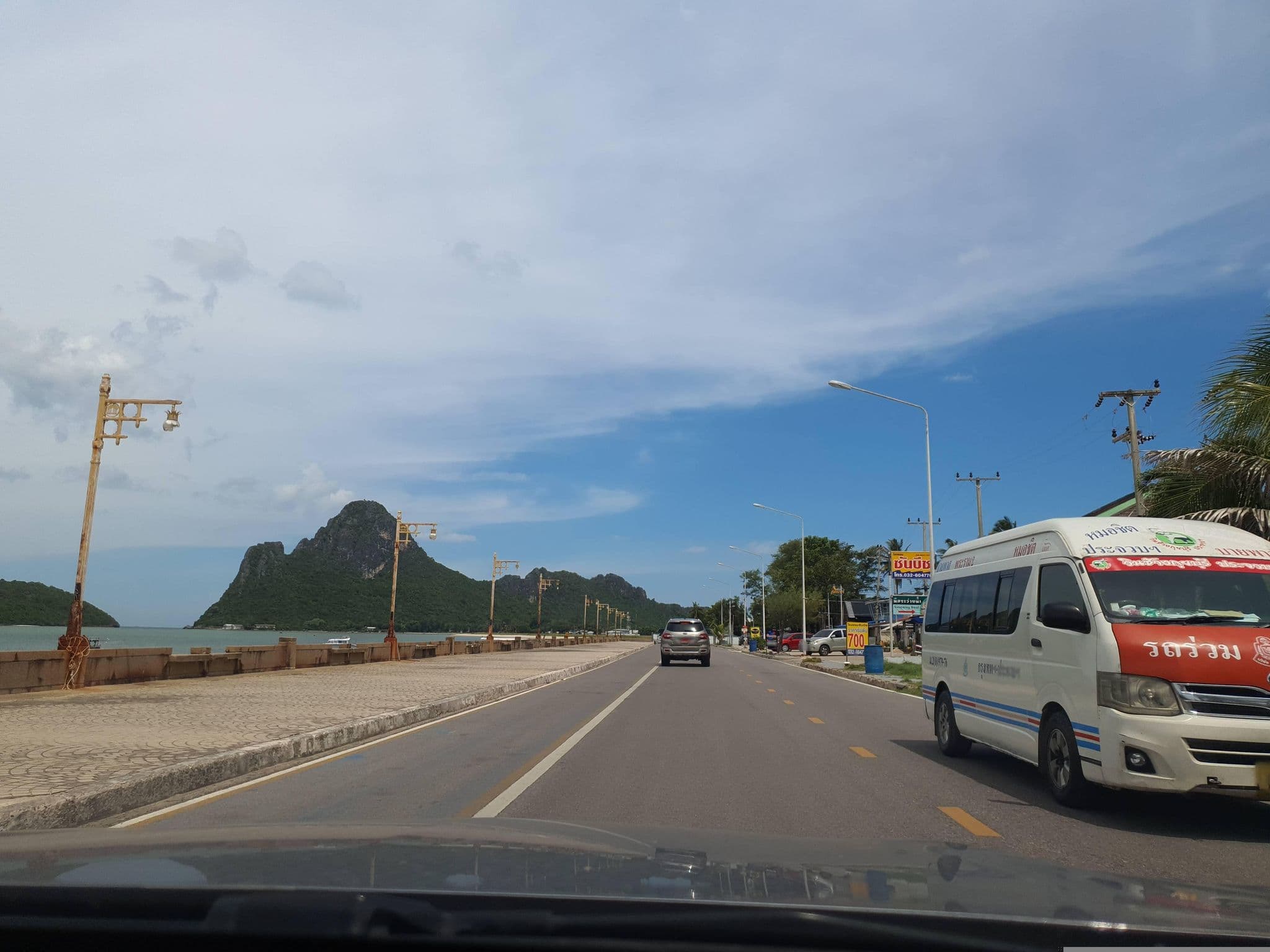Street view near Sea See Guesthouse, Prachuap Khiri Khan — © jrcarlsen (CC BY-SA · Mapillary)