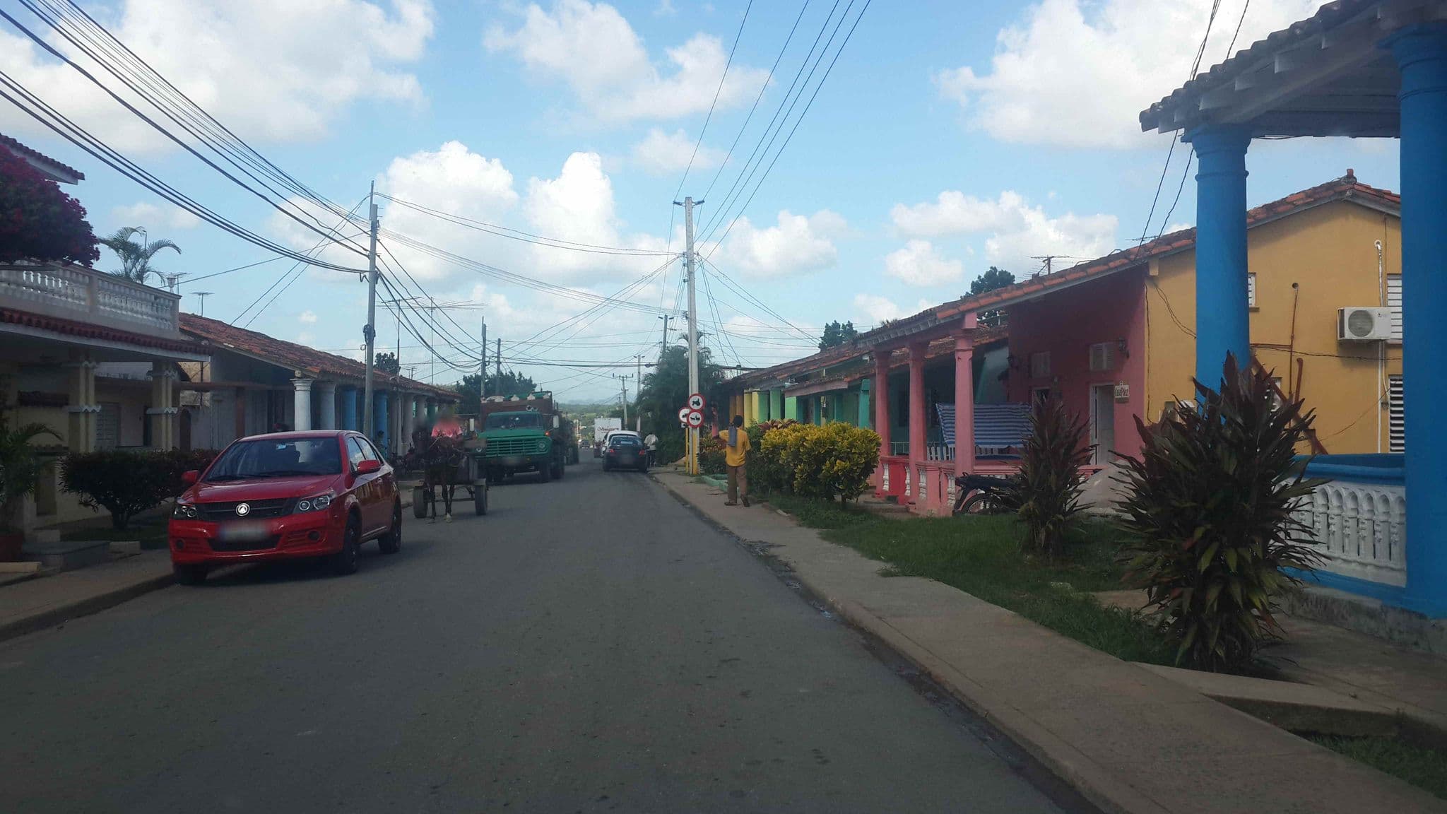 Street view near Casa Bernal, Viñales — © redmapper (CC BY-SA · Mapillary)
