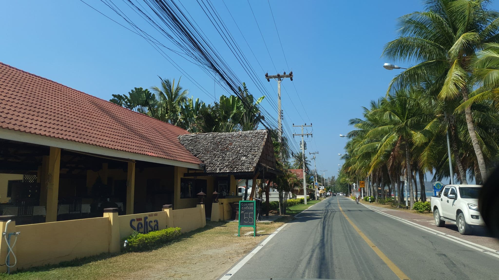 Street view near TERRA Selisa Dolphin Beach, Sam Roi Yot — © jrcarlsen (CC BY-SA · Mapillary)