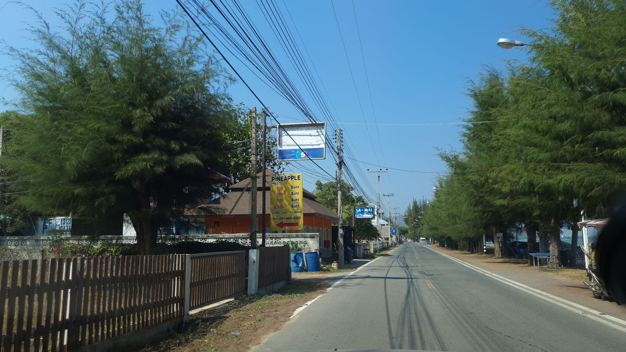 Street view near Lamai Seaview, Sam Roi Yot — © jrcarlsen (CC BY-SA · Mapillary)