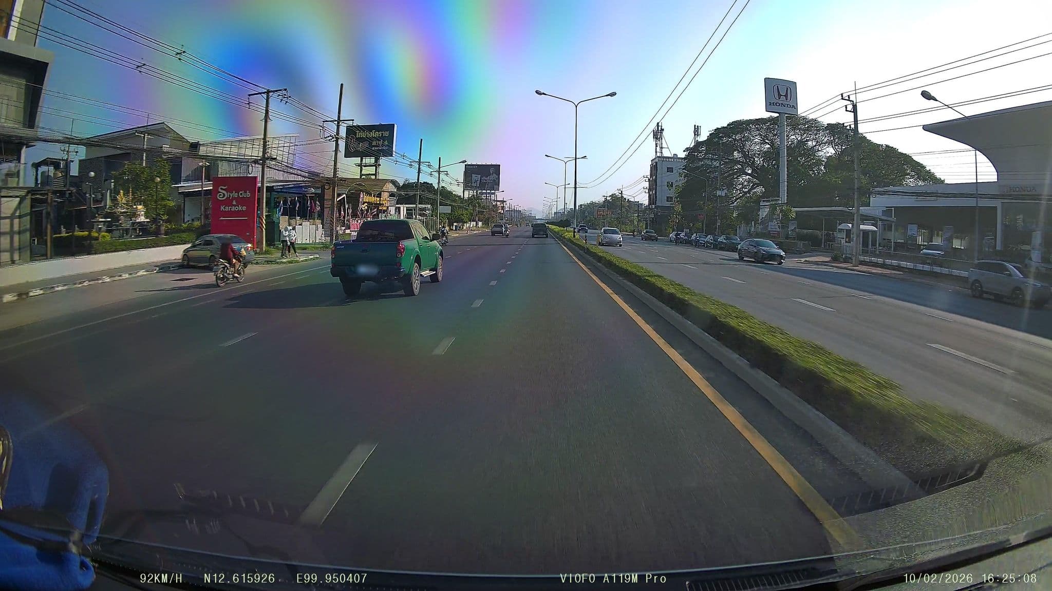Street view near Season Palace Hotel, Hua Hin — © ThailandCambodia (CC BY-SA · Mapillary)