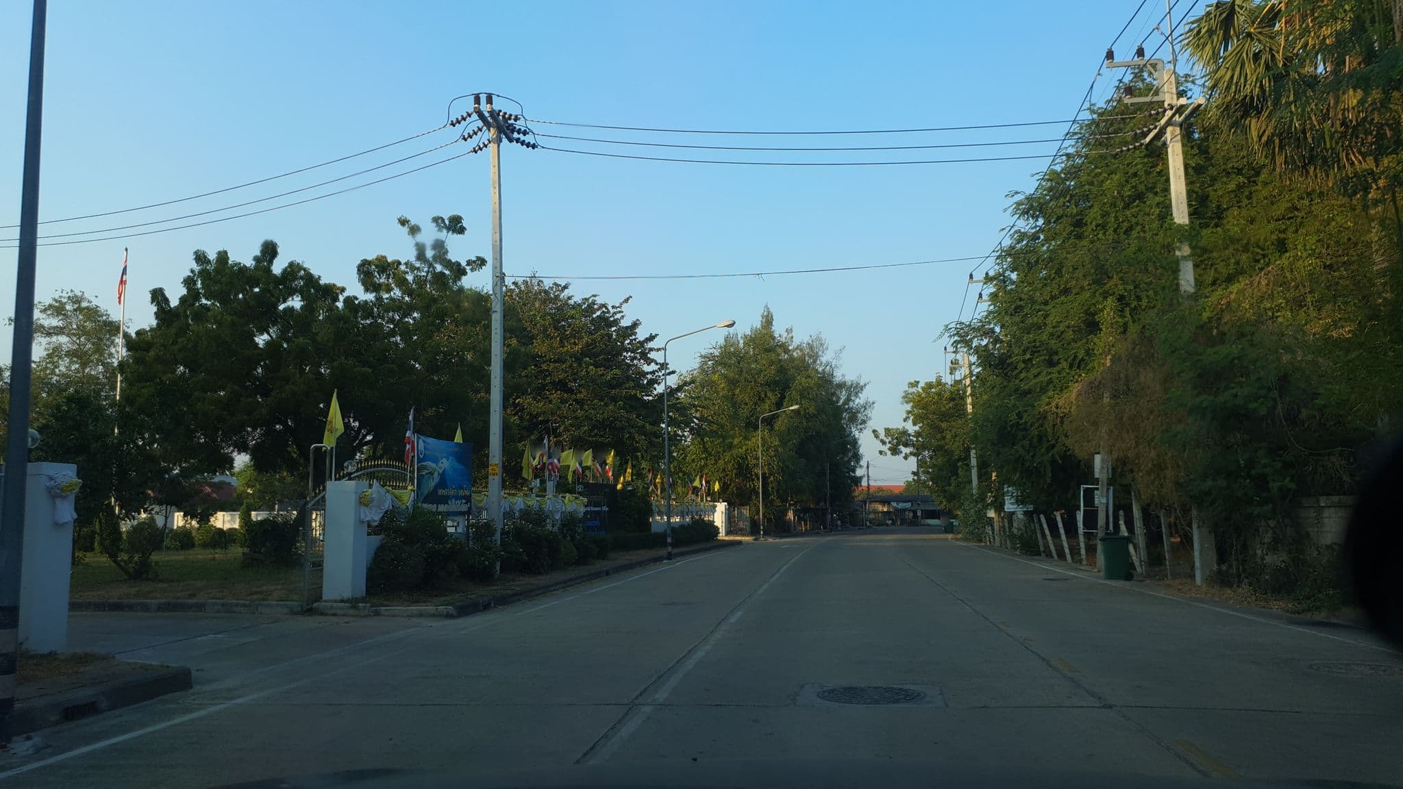 Street view near Inn Box Cha Am, Cha-am — © jrcarlsen (CC BY-SA · Mapillary)