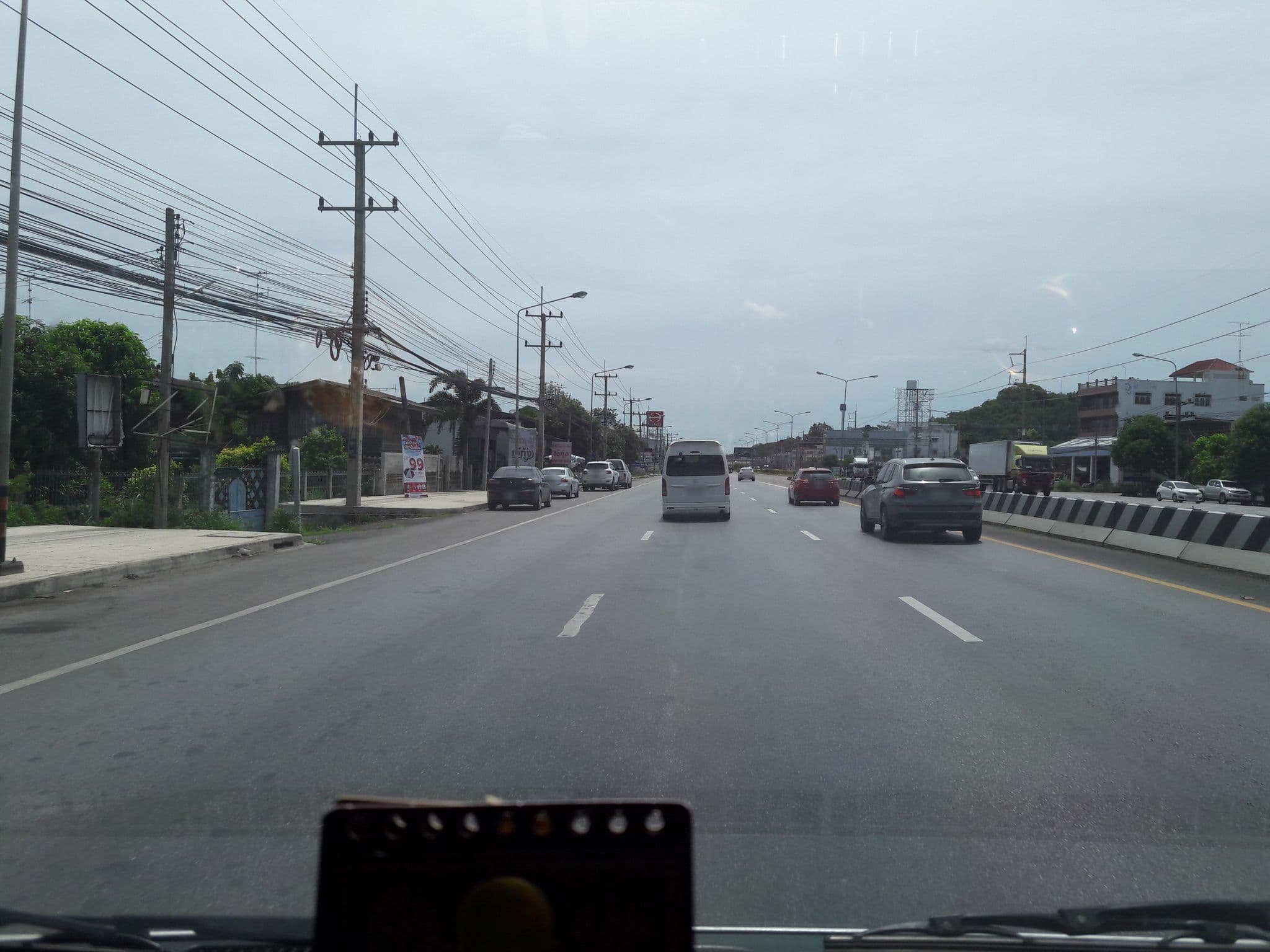 Street view near Sirasith Service Apartment@Petchburi, Phetchaburi — © pasuthun (CC BY-SA · Mapillary)