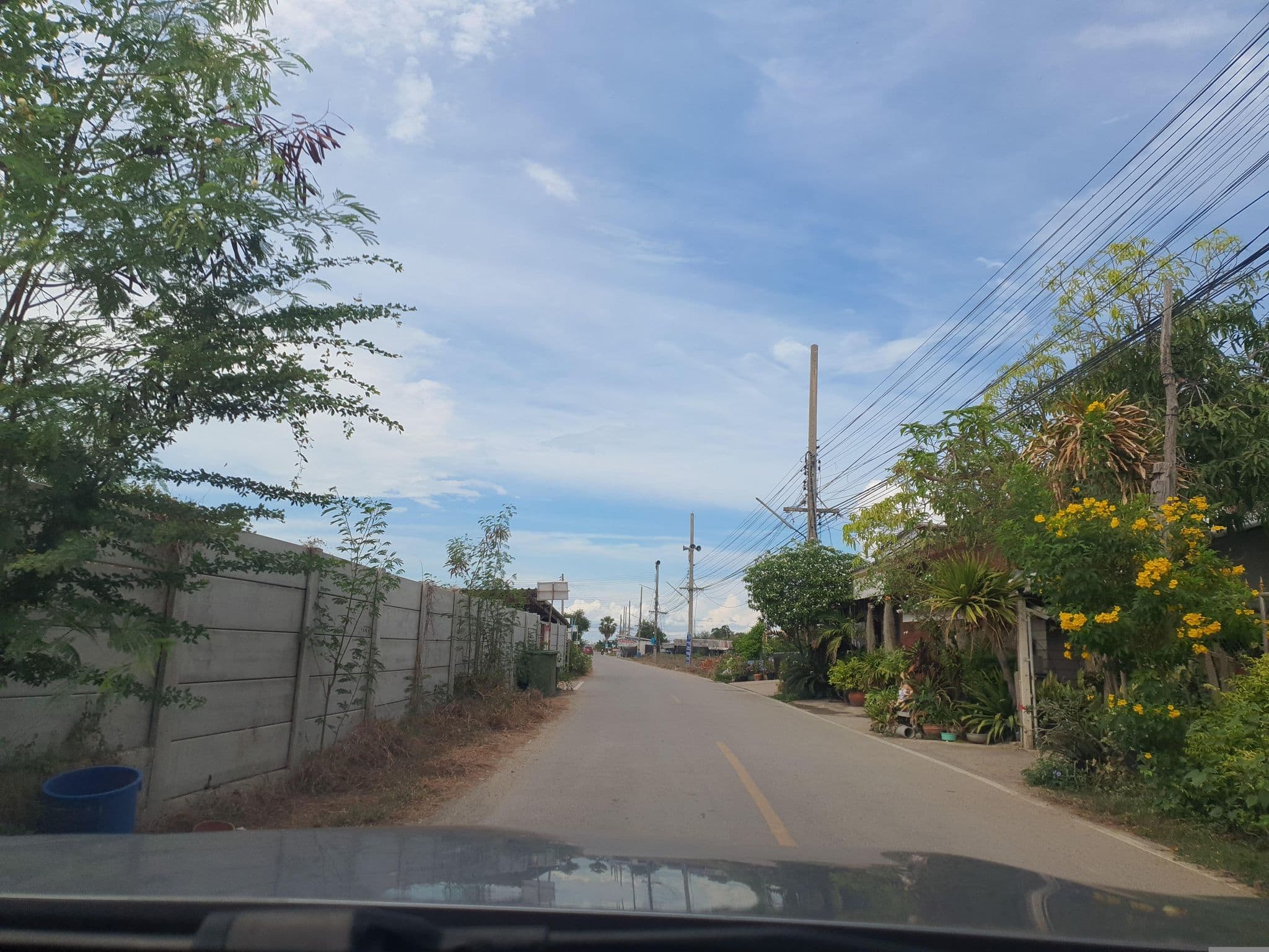 Street view near C-Smile Resort, Tha Yang — © jrcarlsen (CC BY-SA · Mapillary)