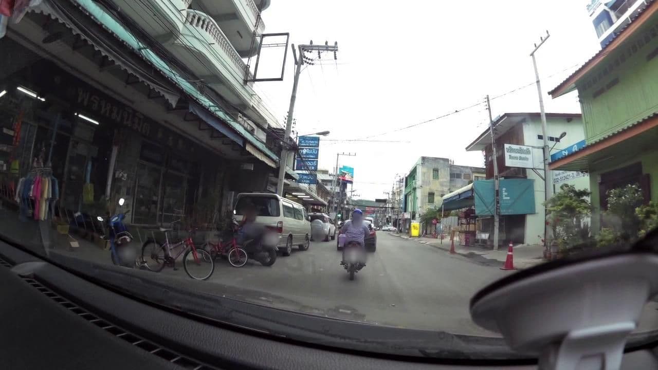 Street view near ชีวาใส@หัวหิน, Hua Hin — © rariyaso (CC BY-SA · Mapillary)