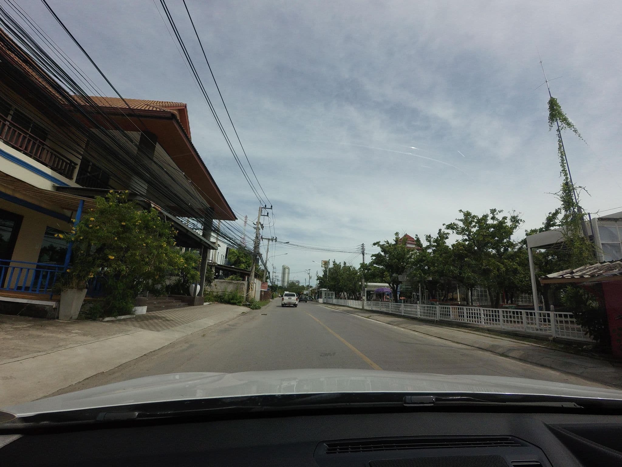 Street view near บ้านบนดอน | เขาตะเกิยบ, Hua Hin — © mishari (CC BY-SA · Mapillary)