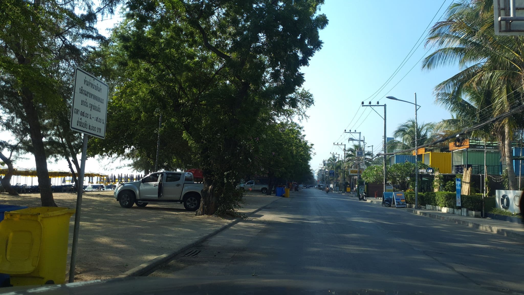 Street view near TALAY hotel&villa, Cha-am — © jrcarlsen (CC BY-SA · Mapillary)