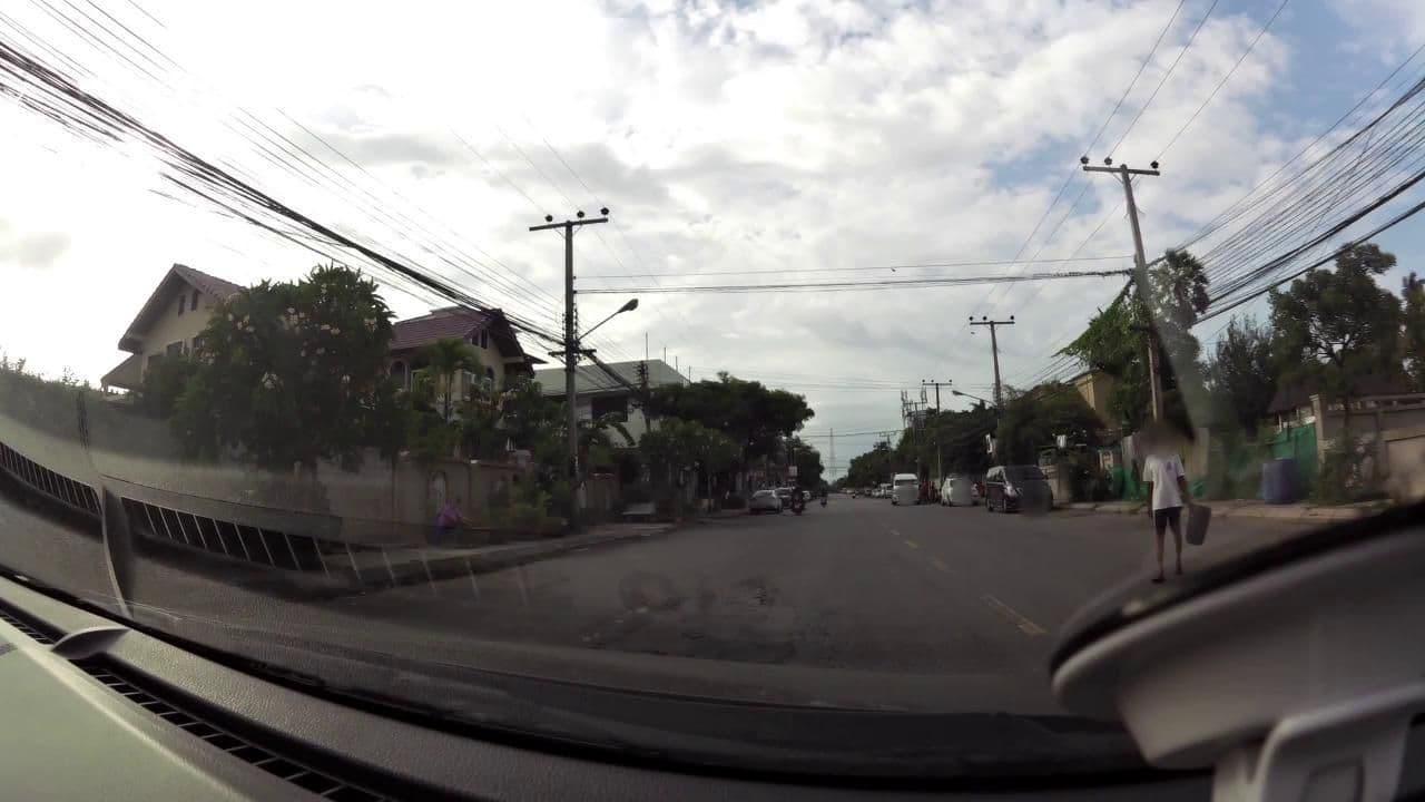 Street view near {naab•k•heart} (แนบเคหาสน์), Hua Hin — © rariyaso (CC BY-SA · Mapillary)