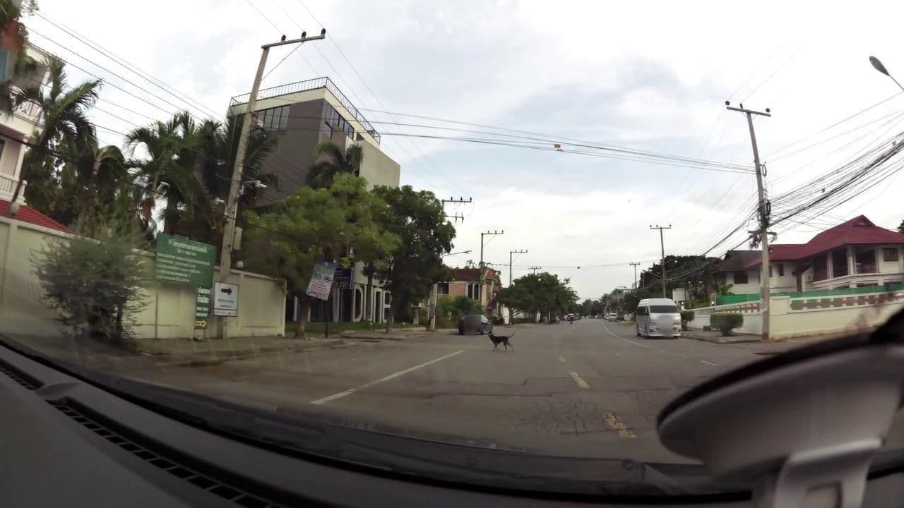 Street view near Dune Suite (room no. 1), Dune Hua Hin, Hua Hin — © rariyaso (CC BY-SA · Mapillary)