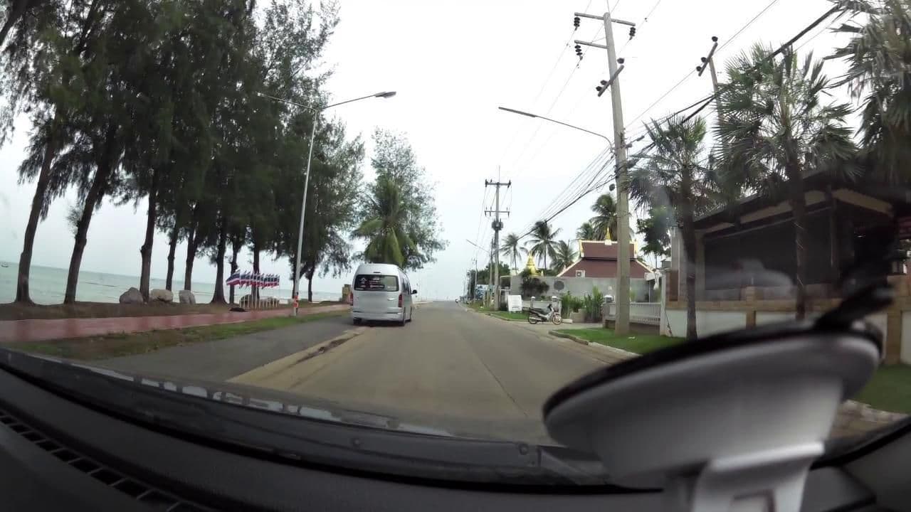 Street view near Beach House Pranburi, Pran Buri — © rariyaso (CC BY-SA · Mapillary)