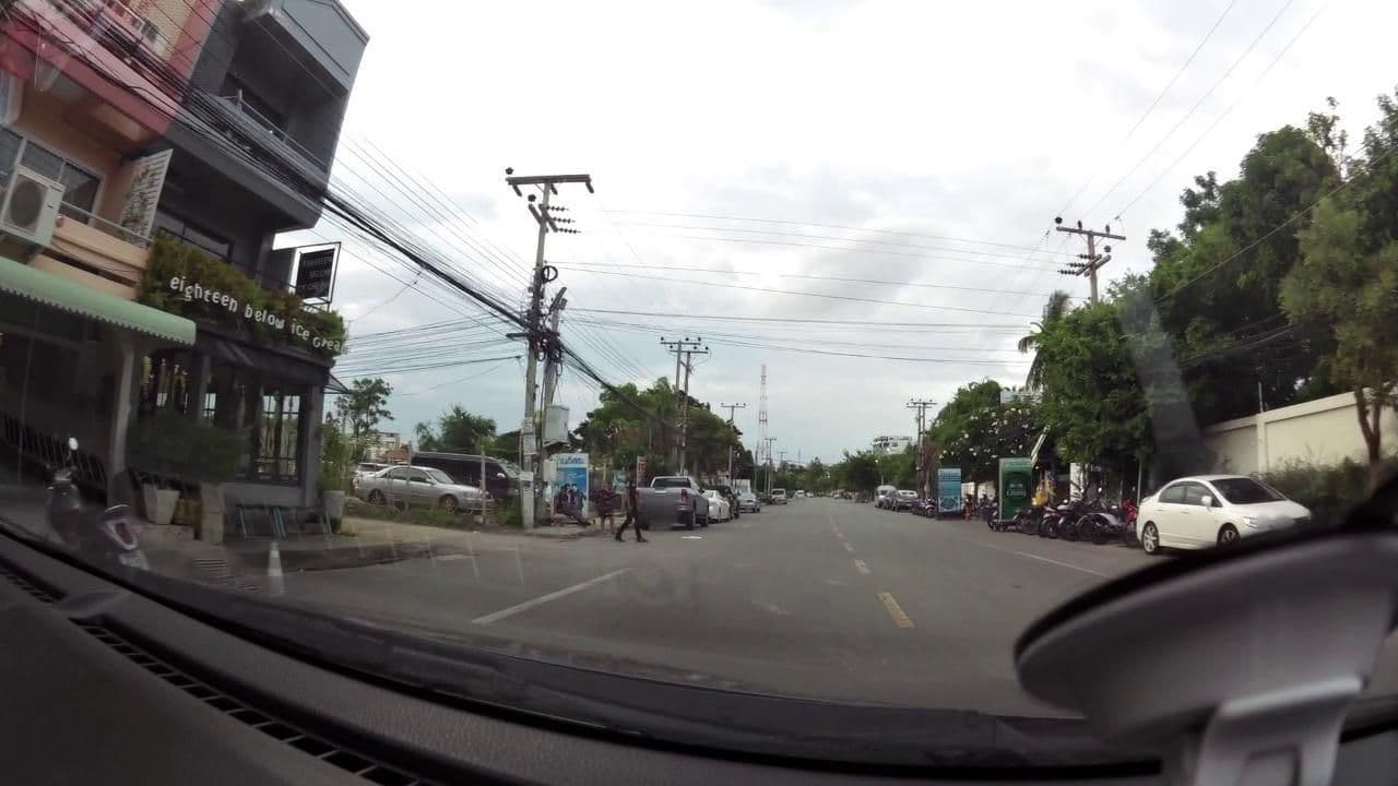 Street view near Baan Nery@Hua Hin, Hua Hin — © rariyaso (CC BY-SA · Mapillary)