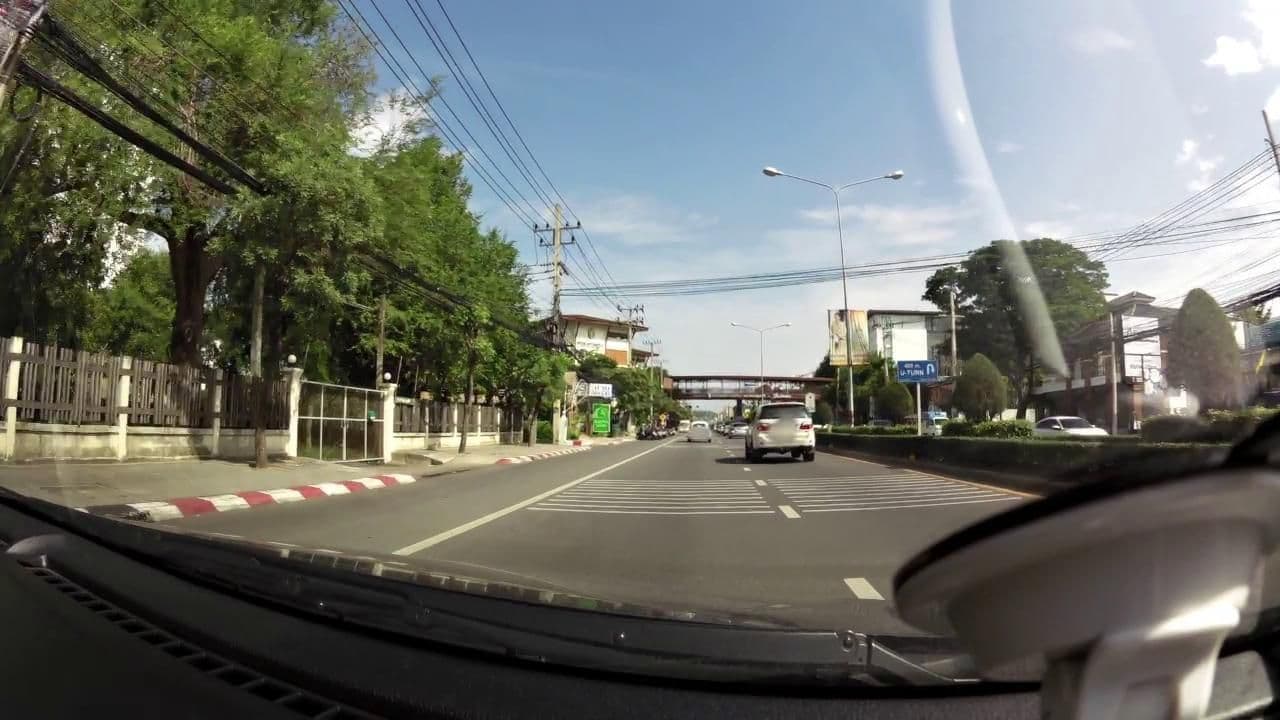 Street view near บ้านกุสุมา, Hua Hin — © rariyaso (CC BY-SA · Mapillary)