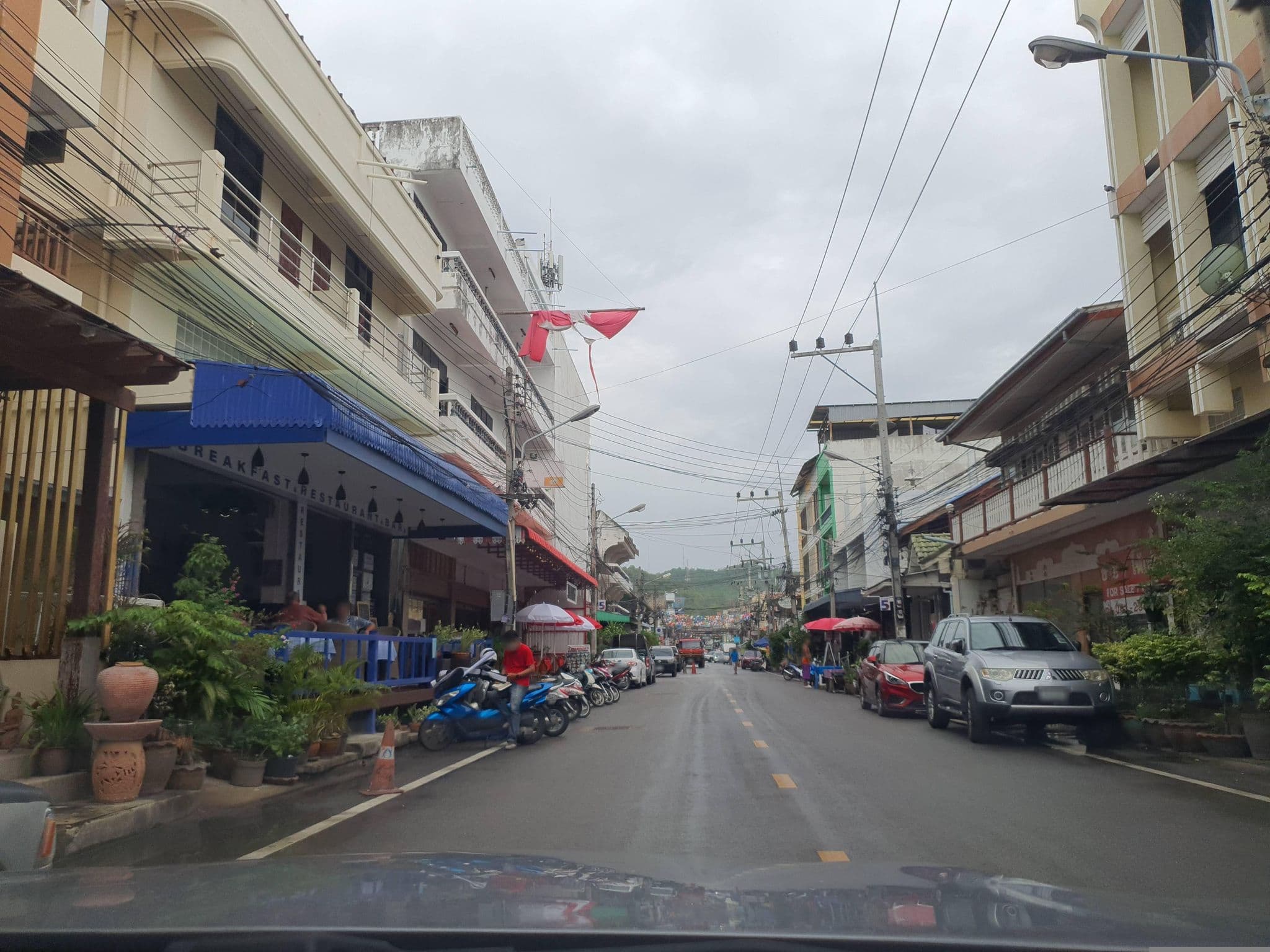 Street view near Tai Tai, Hua Hin — © jrcarlsen (CC BY-SA · Mapillary)