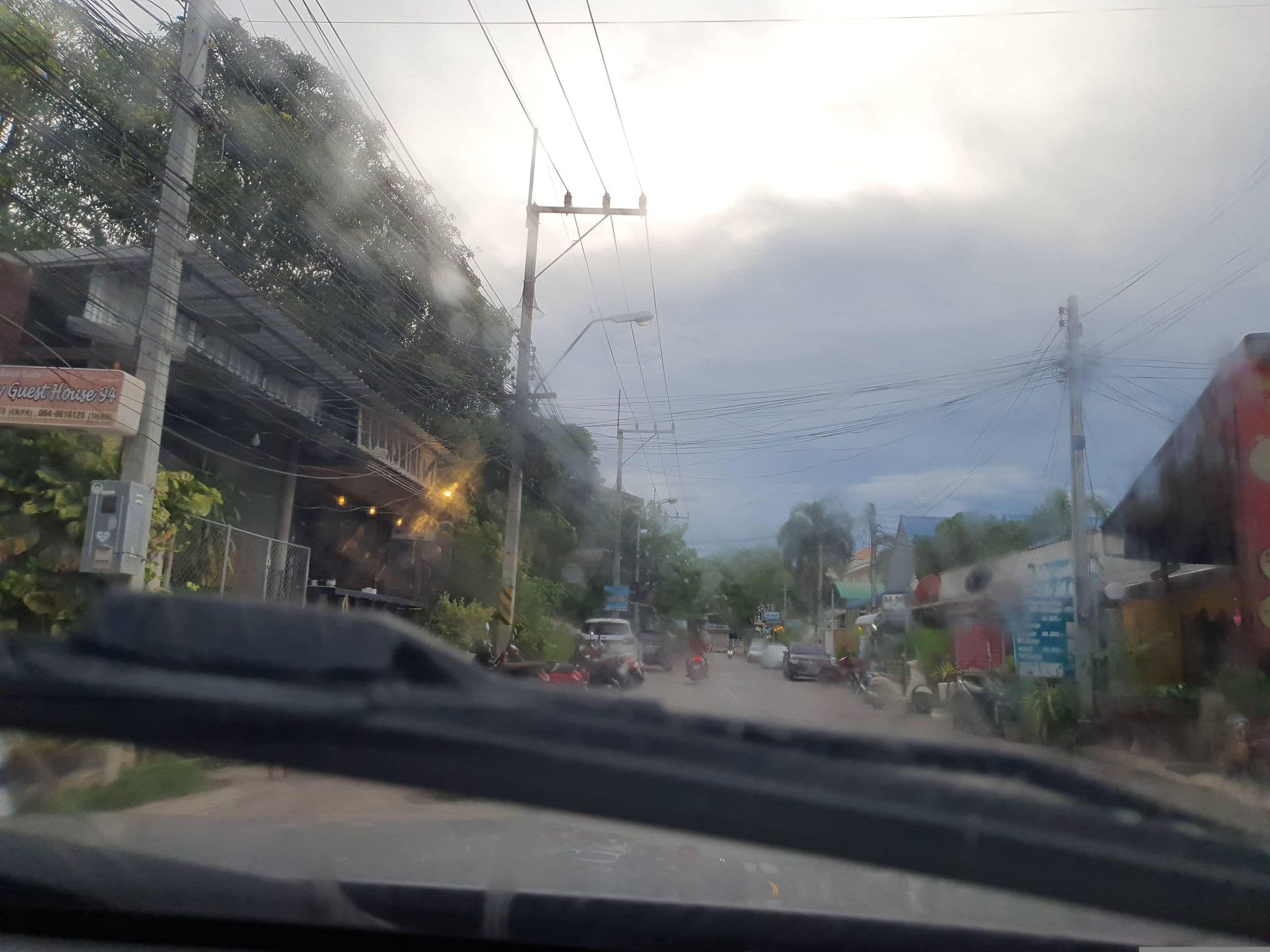 Street view near อยู่สุข หัวหิน94 ที่พัก ราคา, Hua Hin — © jrcarlsen (CC BY-SA · Mapillary)
