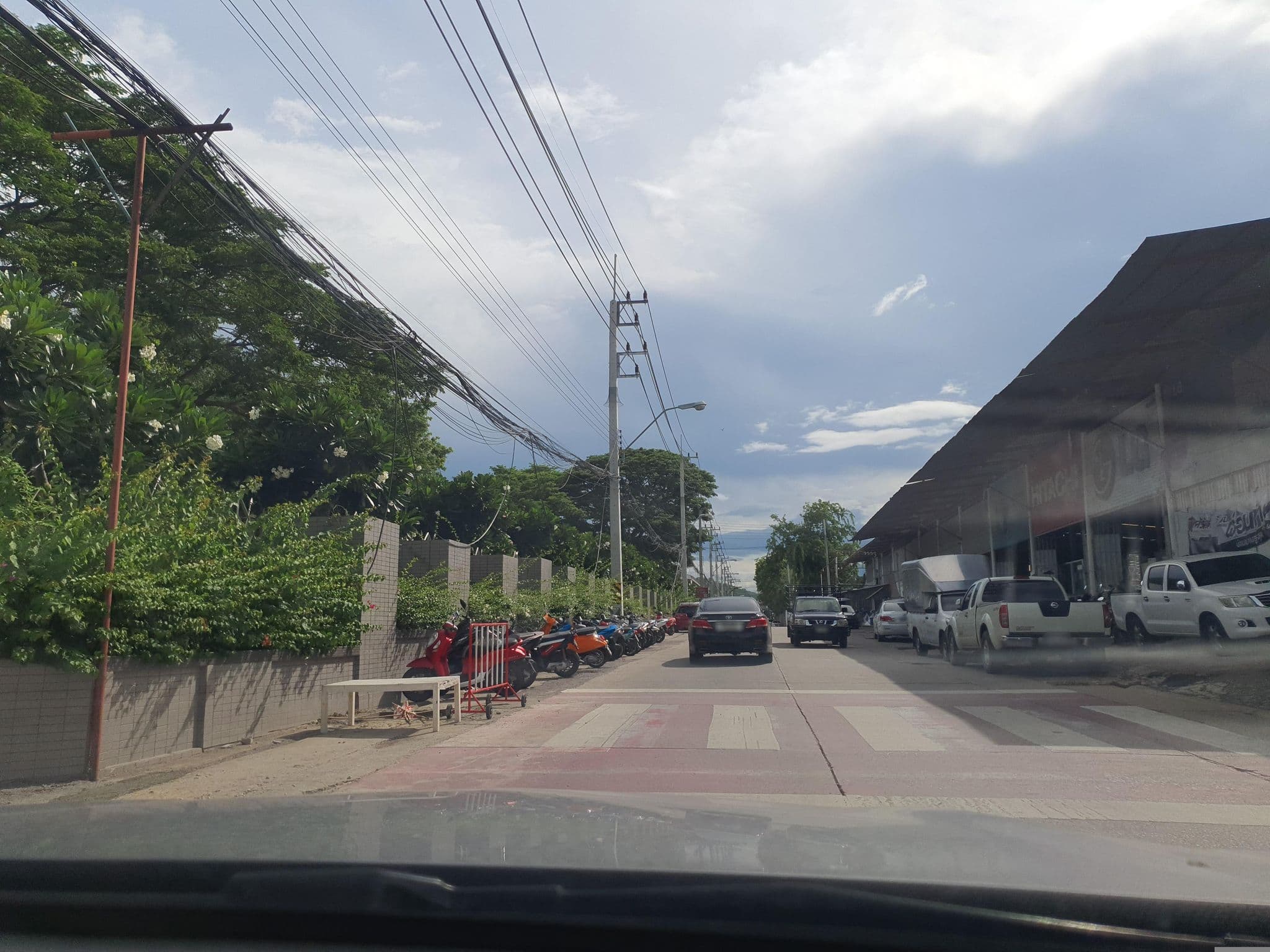 Street view near บ้านพักสนง.สลากฯ@hua hin, Hua Hin — © jrcarlsen (CC BY-SA · Mapillary)